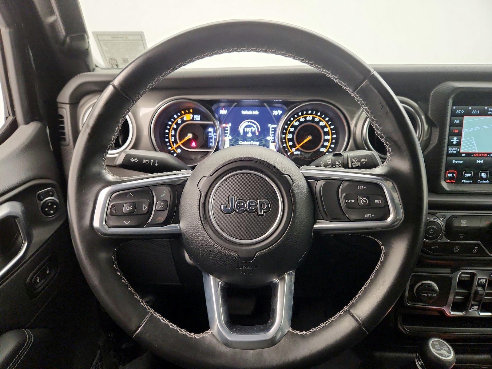 2022 Jeep Wrangler Unlimited Sahara - Photo 11