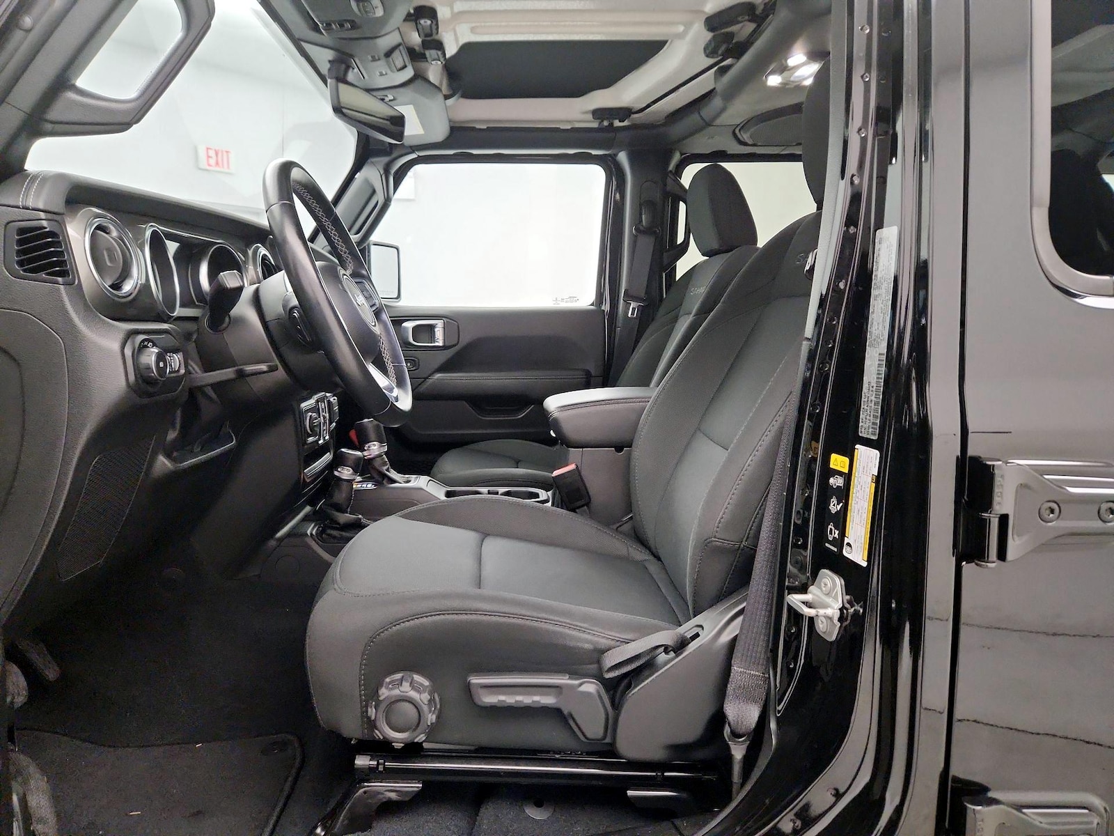 2022 Jeep Wrangler Unlimited Sahara - Photo 12
