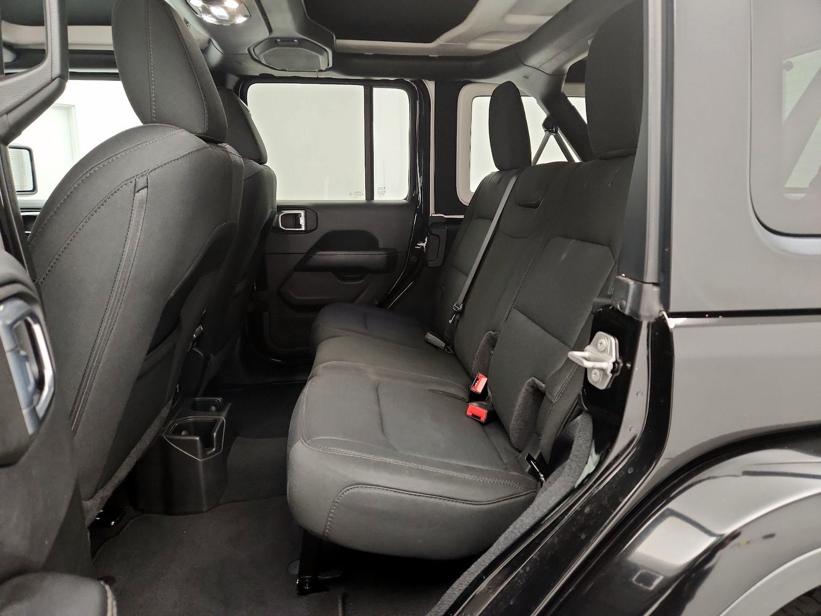2022 Jeep Wrangler Unlimited Sahara - Photo 21