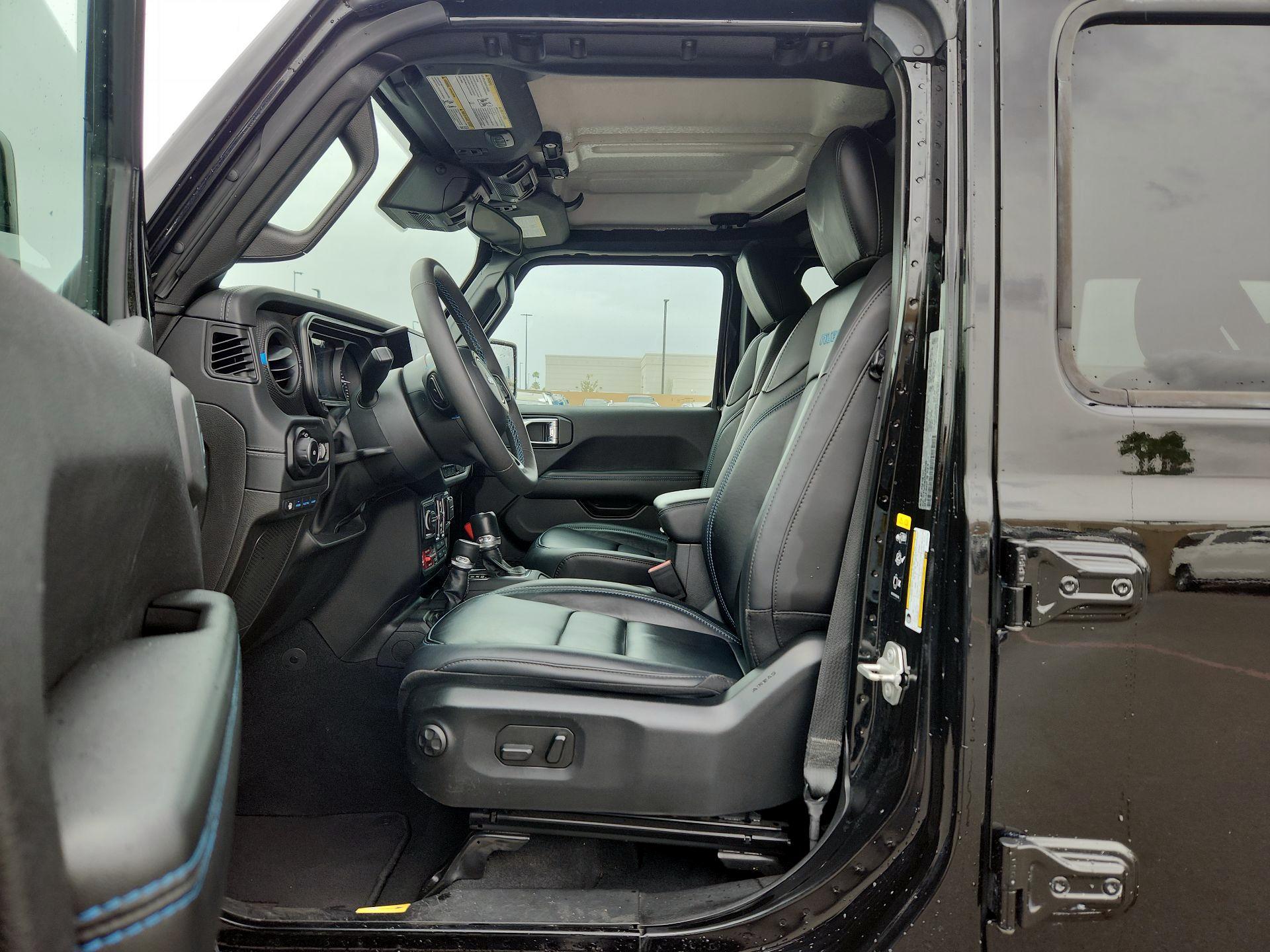 Thumbnail: 2024 Jeep Wrangler - 9