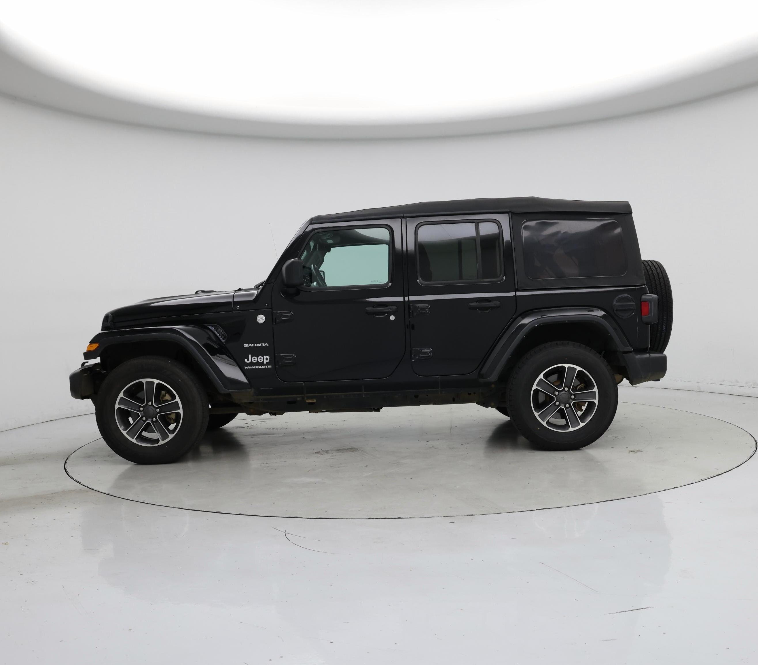 Thumbnail: 2023 Jeep Wrangler - 3