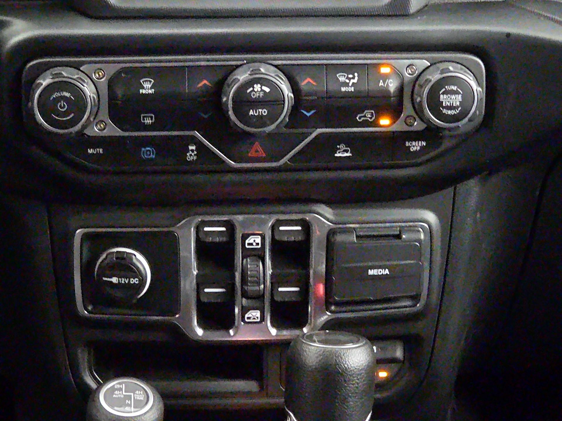 Thumbnail: 2023 Jeep Wrangler - 17