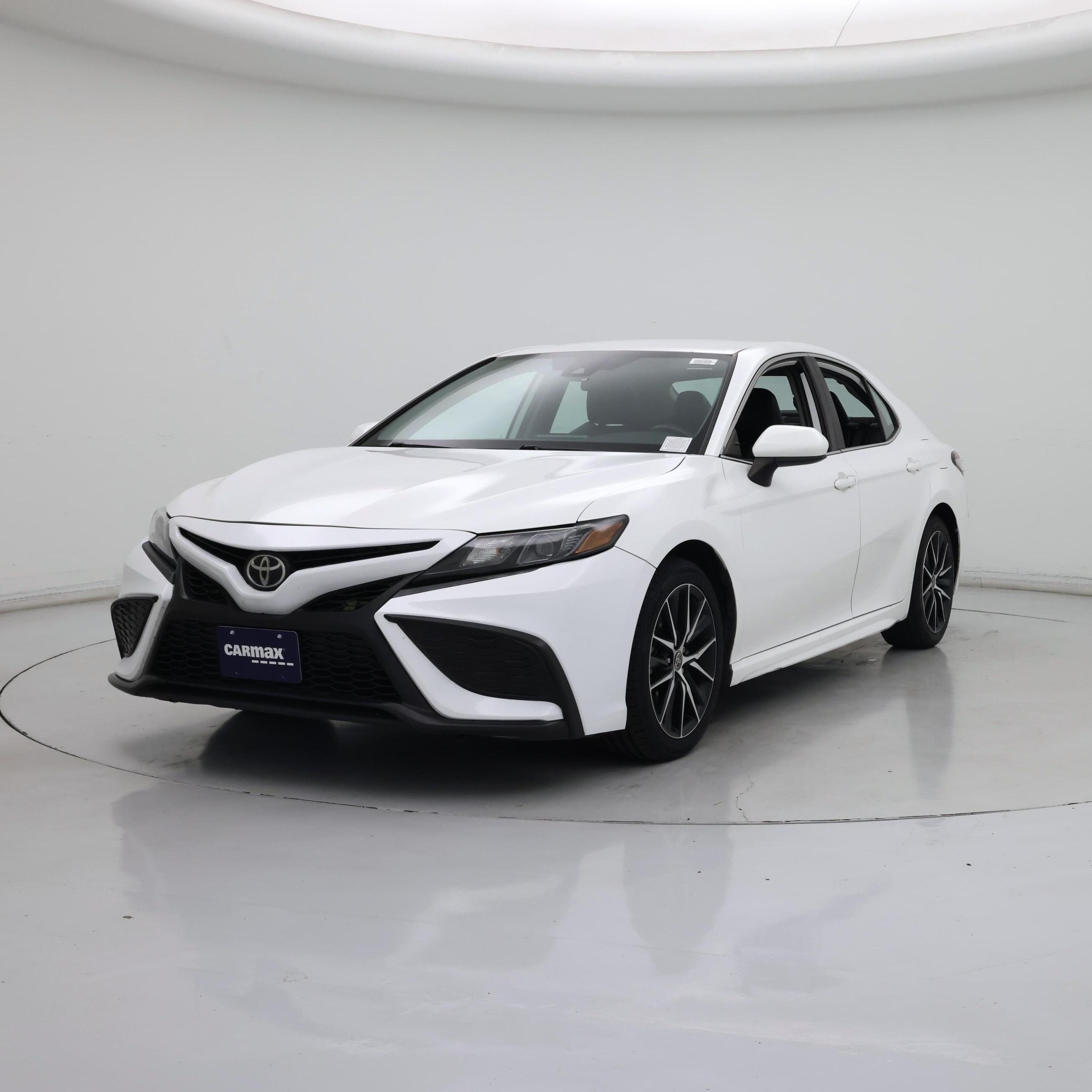 Thumbnail: 2021 Toyota Camry - 4