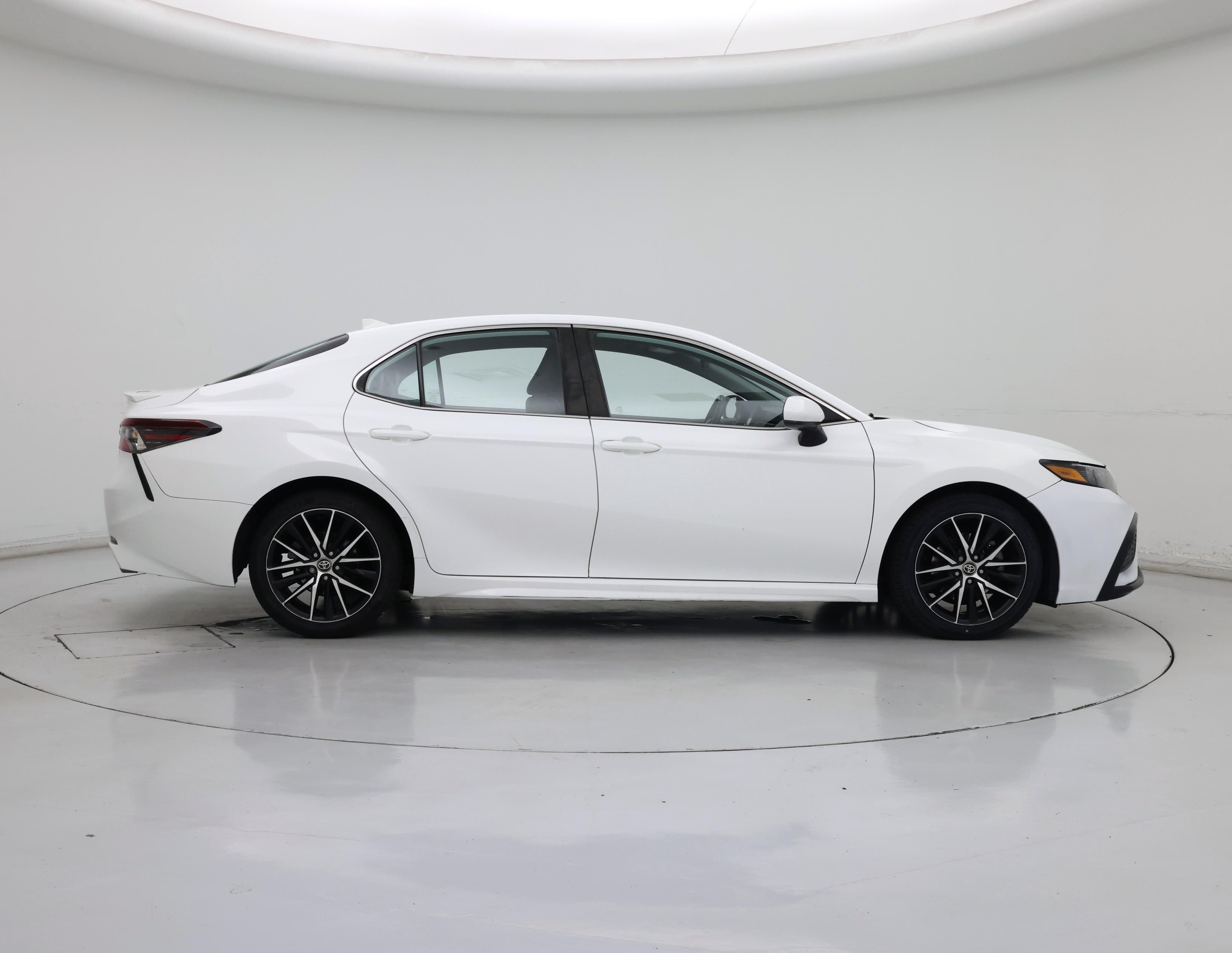 Thumbnail: 2021 Toyota Camry - 7