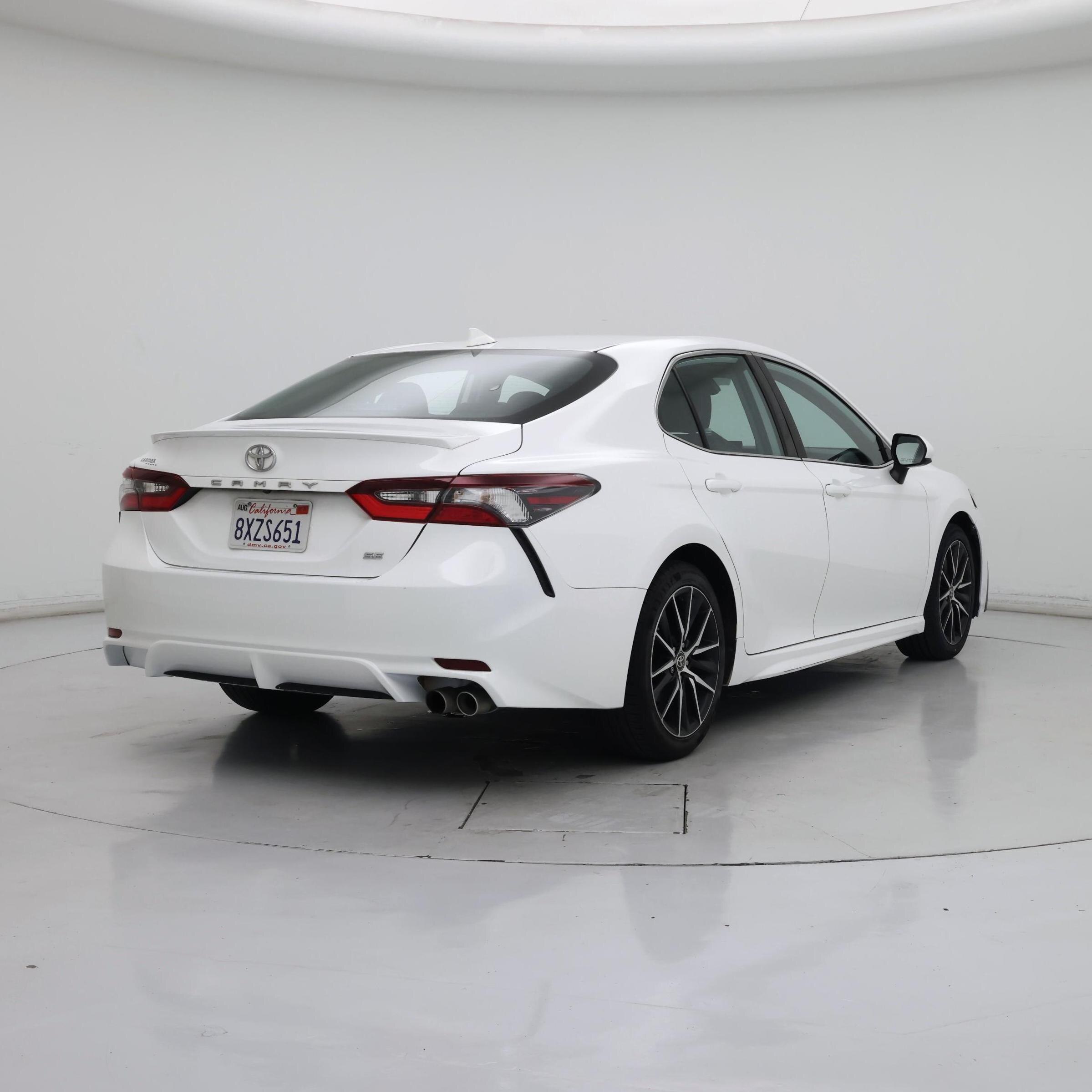 Thumbnail: 2021 Toyota Camry - 8