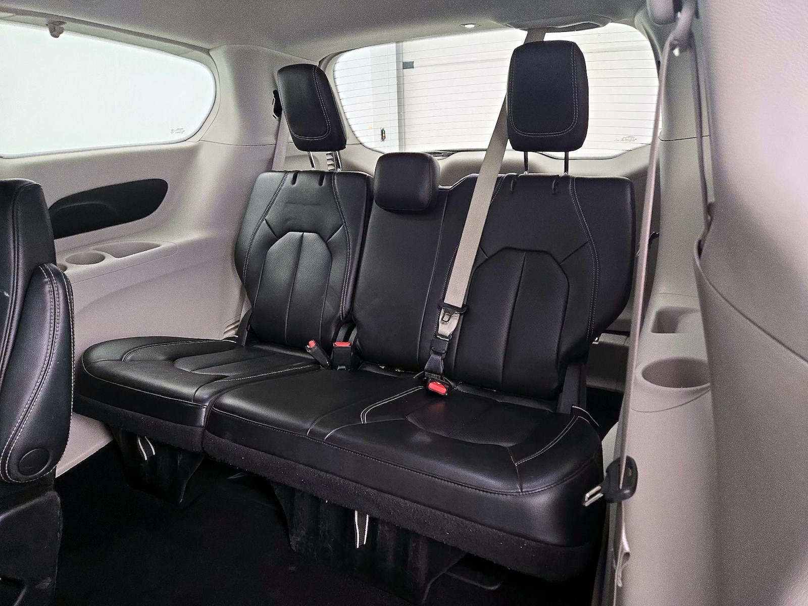 2023 Chrysler Pacifica Touring L - Photo 19