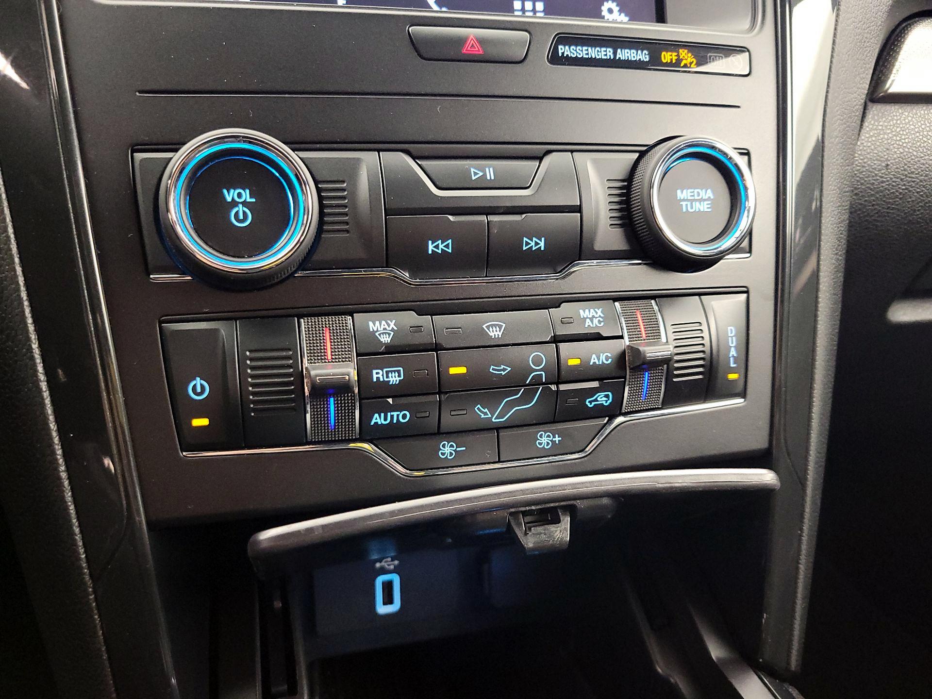 Thumbnail: 2018 Ford Explorer - 16