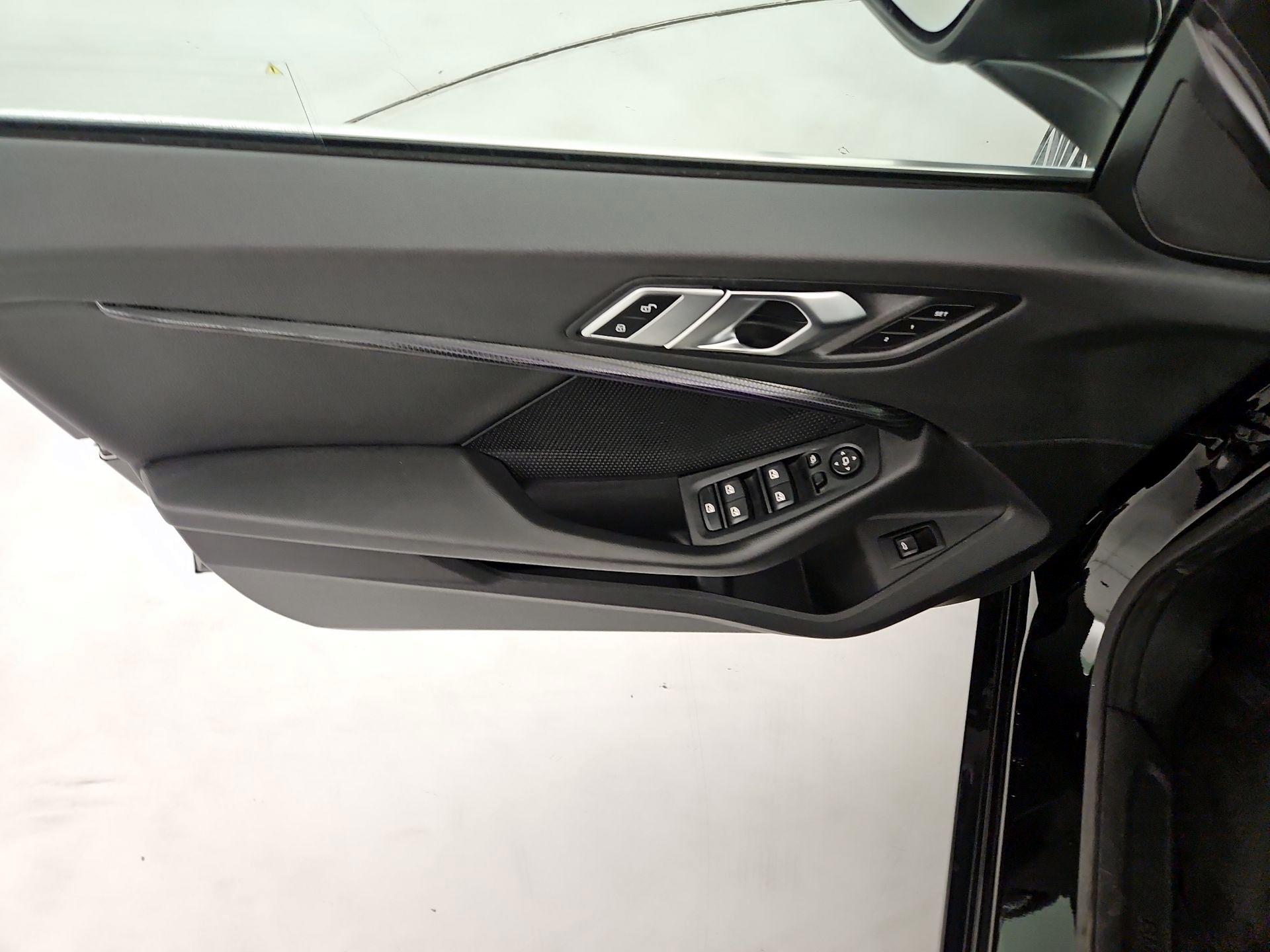 Thumbnail: 2023 BMW 2 Series - 12