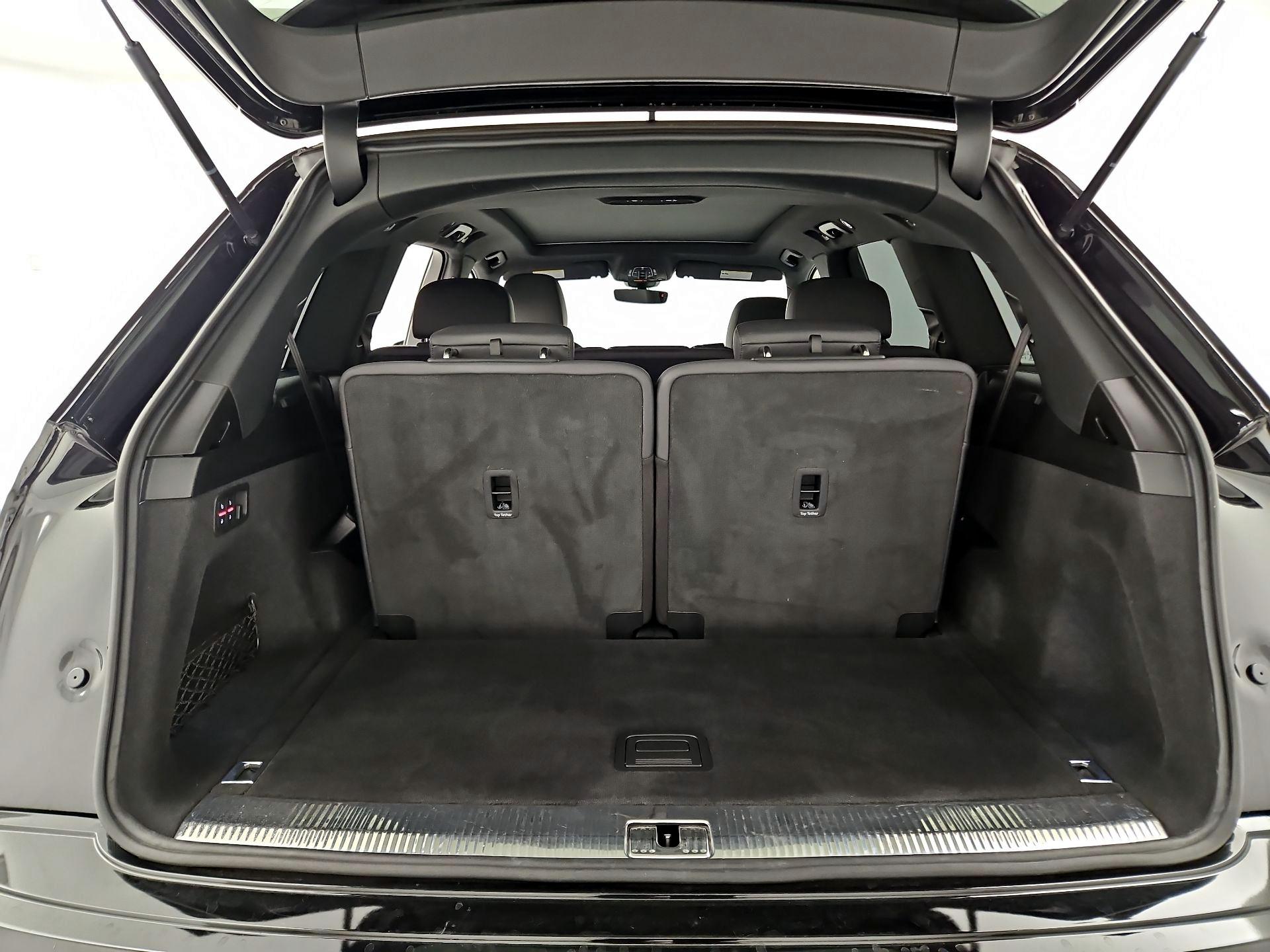 Thumbnail: 2021 Audi Q7 - 18