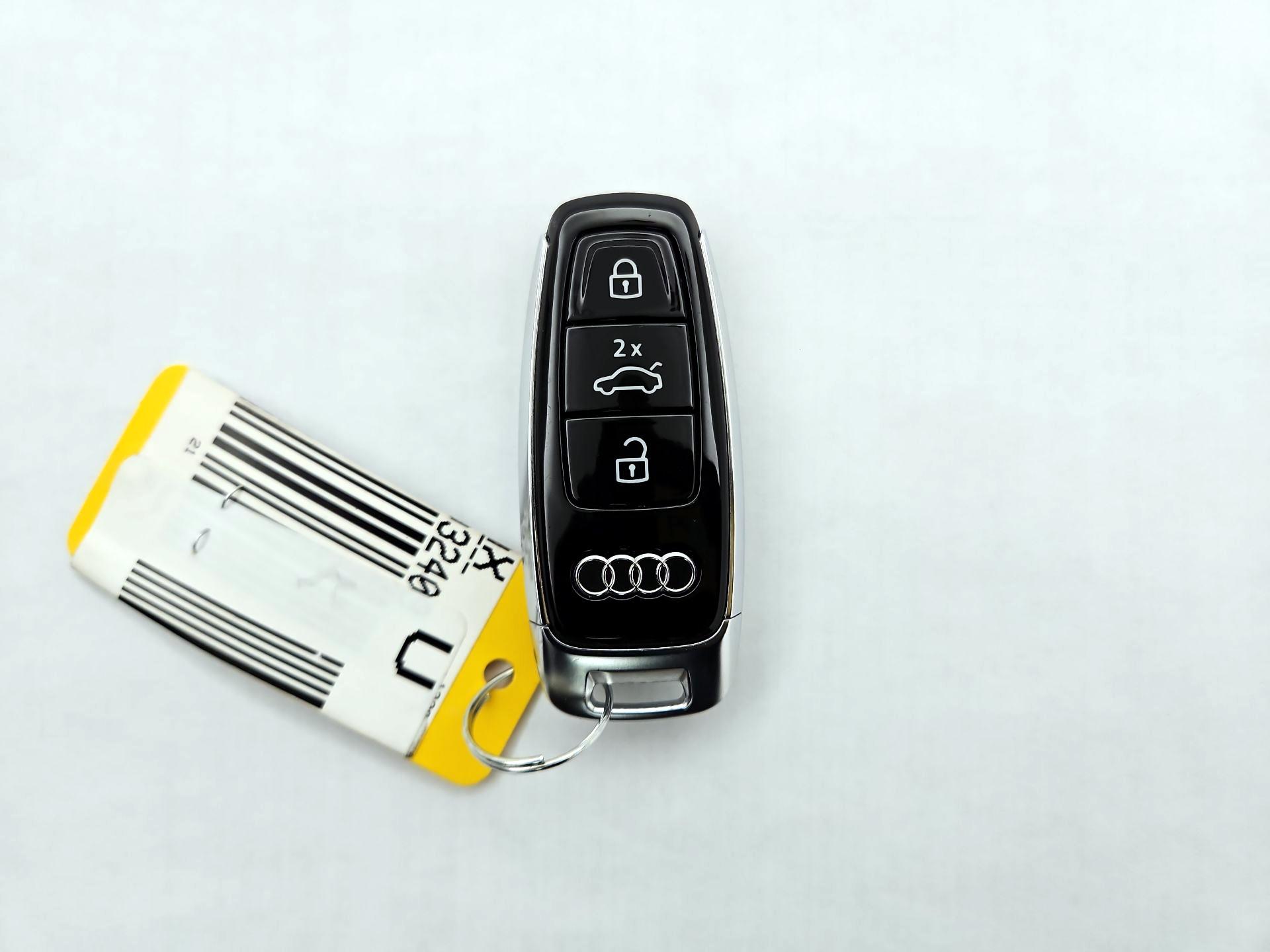 Thumbnail: 2021 Audi Q7 - 20