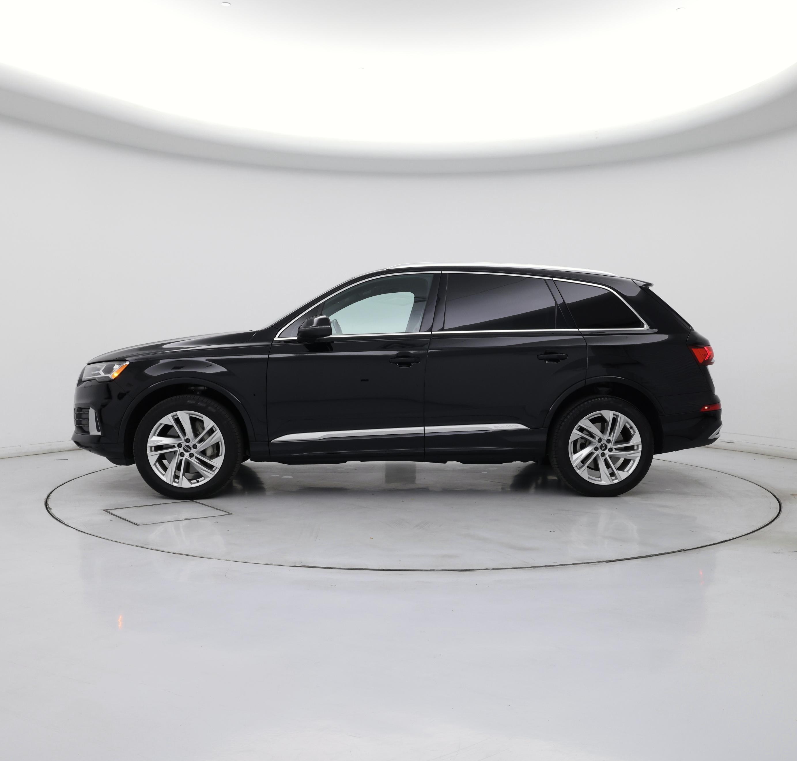 Thumbnail: 2021 Audi Q7 - 3