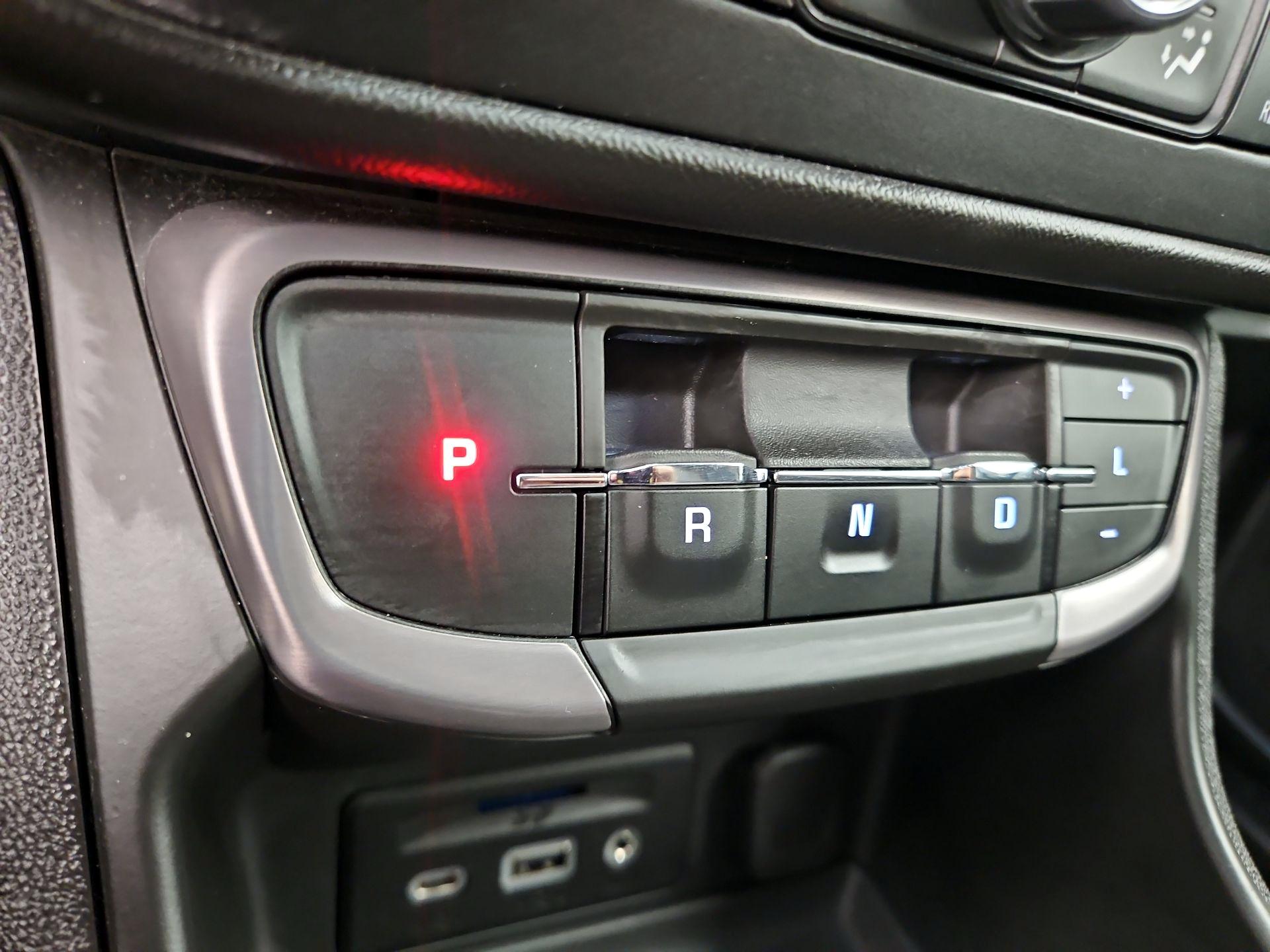 Thumbnail: 2022 GMC Terrain - 17