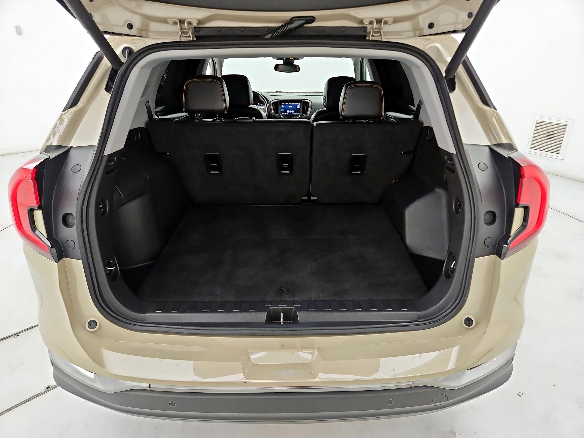 Thumbnail: 2022 GMC Terrain - 20