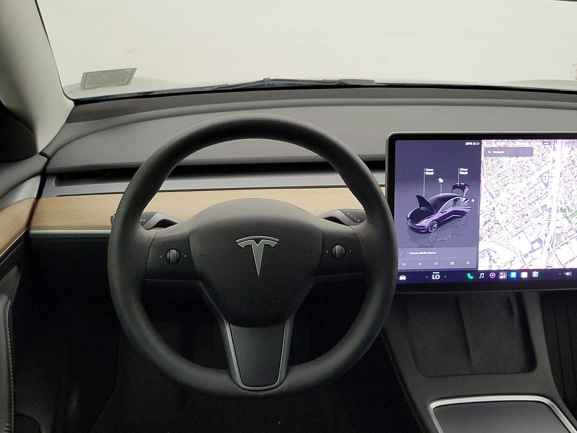 Thumbnail: 2023 Tesla Model 3 - 10