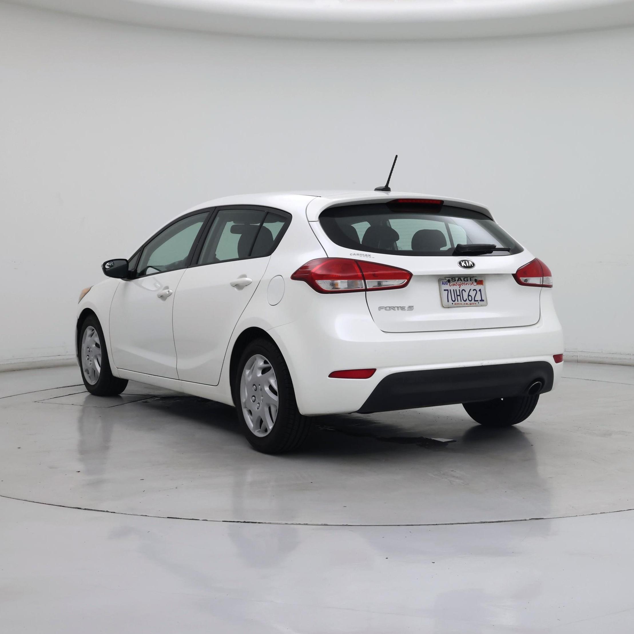 Thumbnail: 2016 Kia Forte - 2