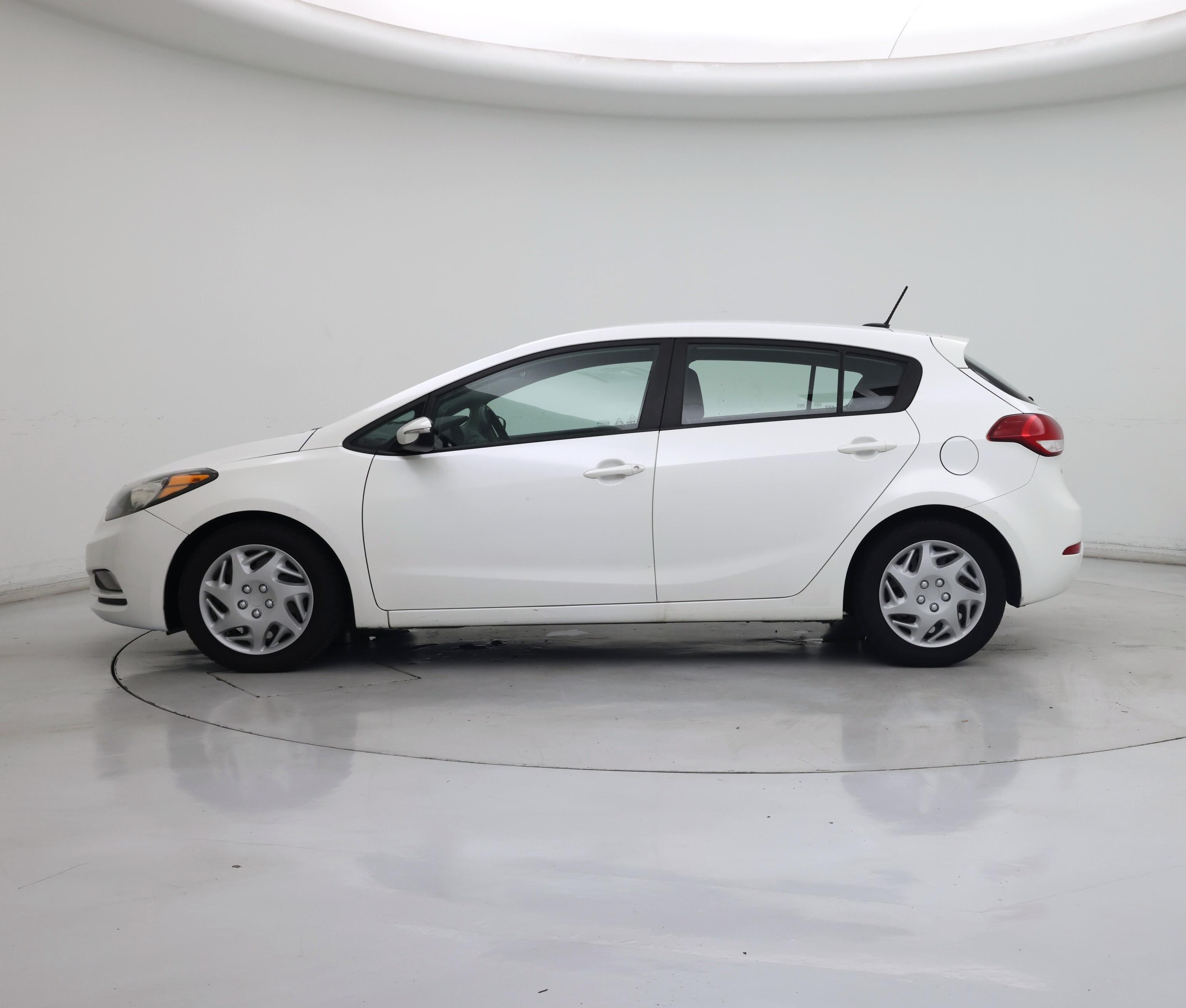 Thumbnail: 2016 Kia Forte - 3