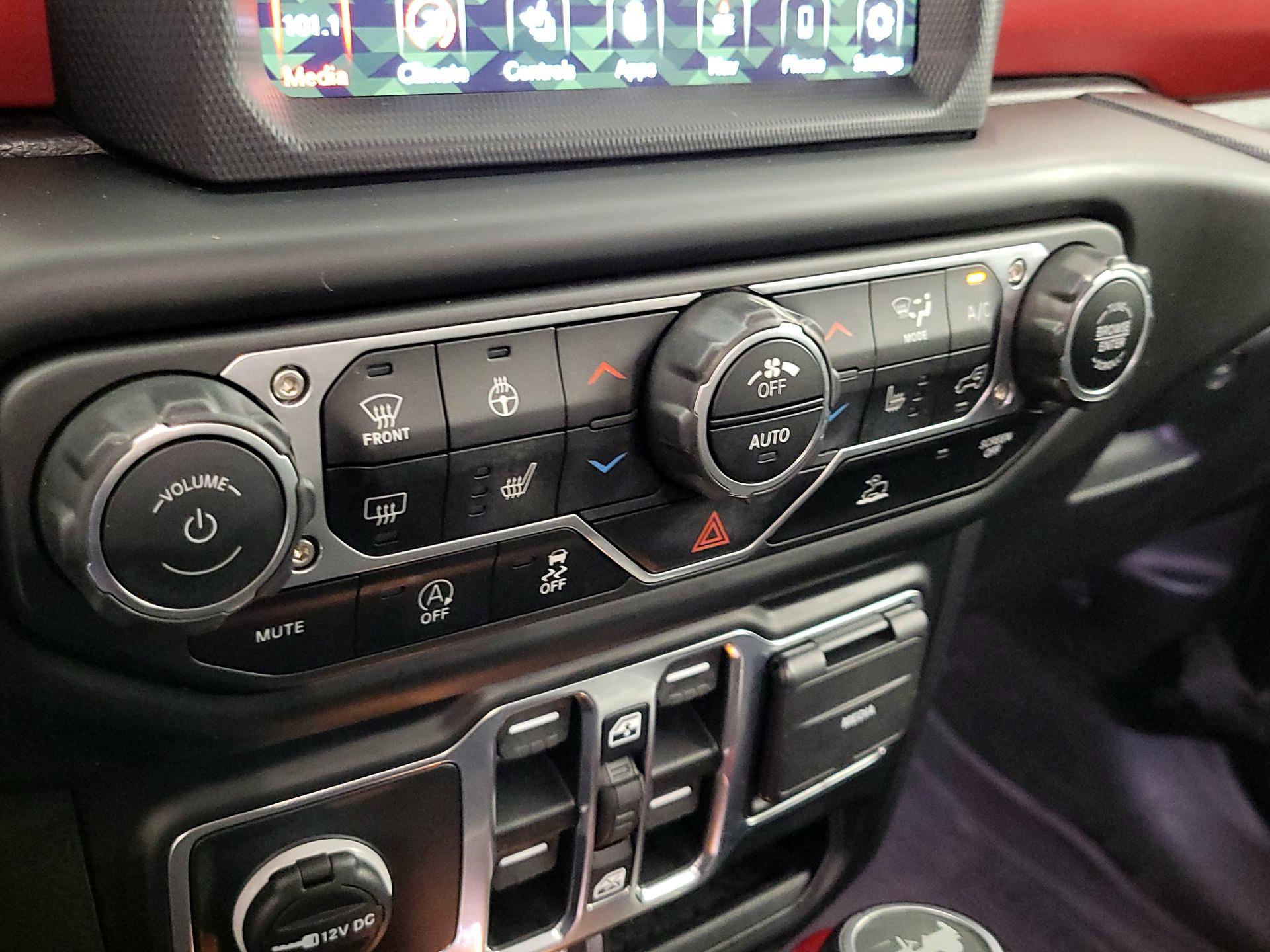 Thumbnail: 2023 Jeep Wrangler - 16