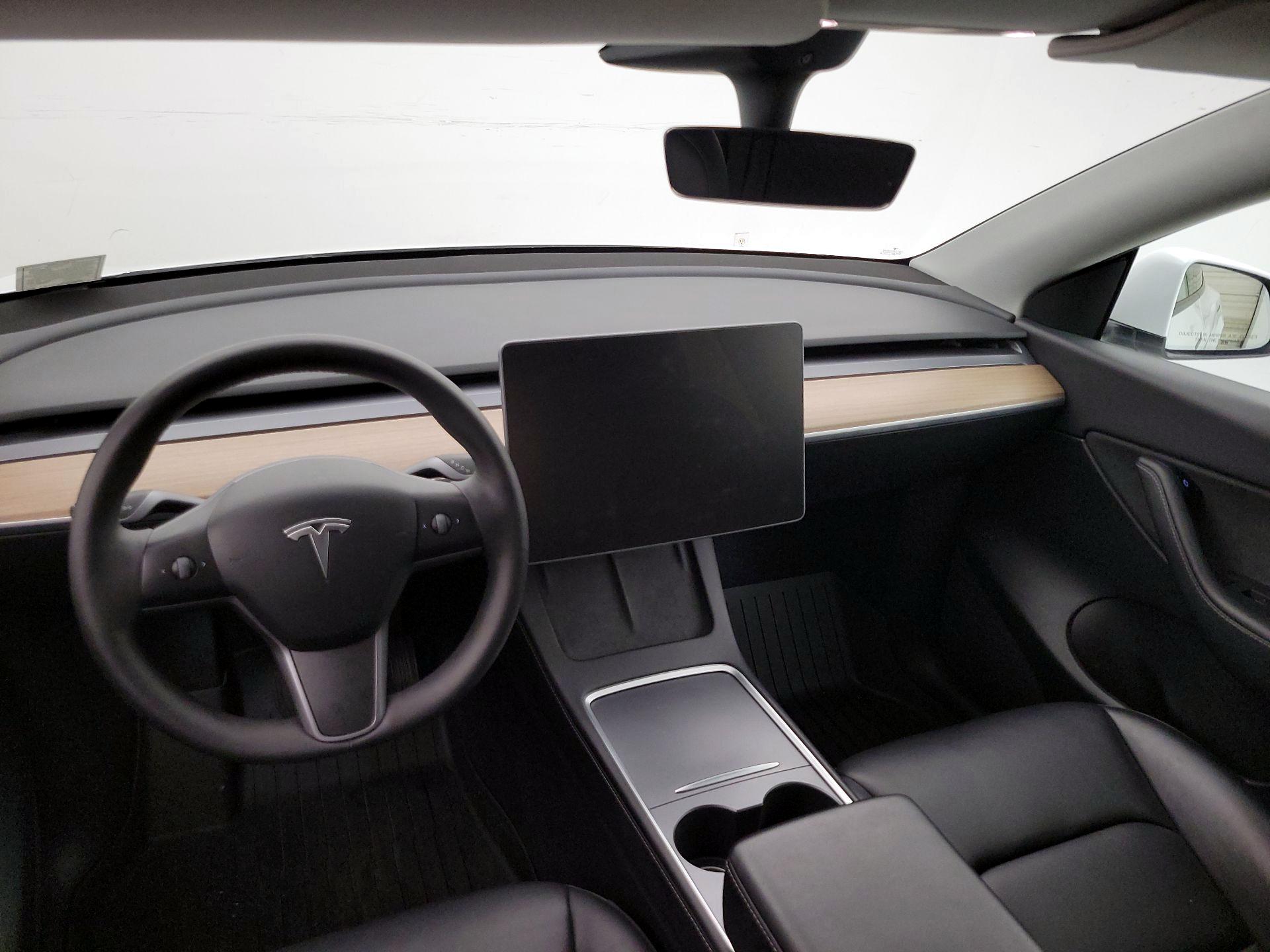 Thumbnail: 2022 Tesla Model Y - 9