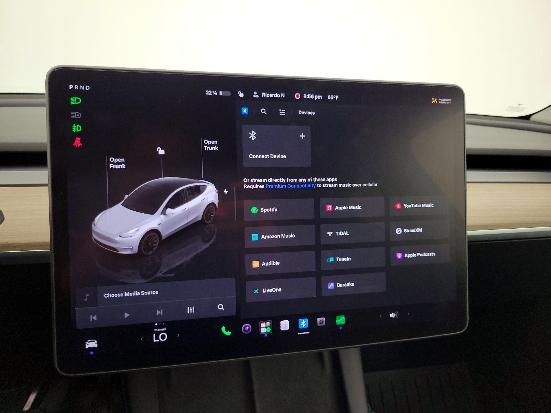 Thumbnail: 2022 Tesla Model Y - 15