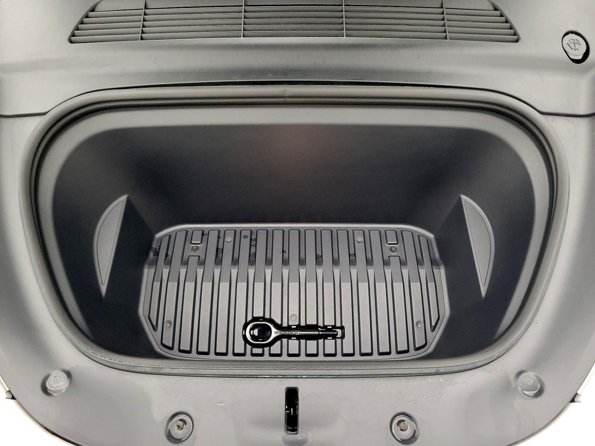 Thumbnail: 2022 Tesla Model Y - 20