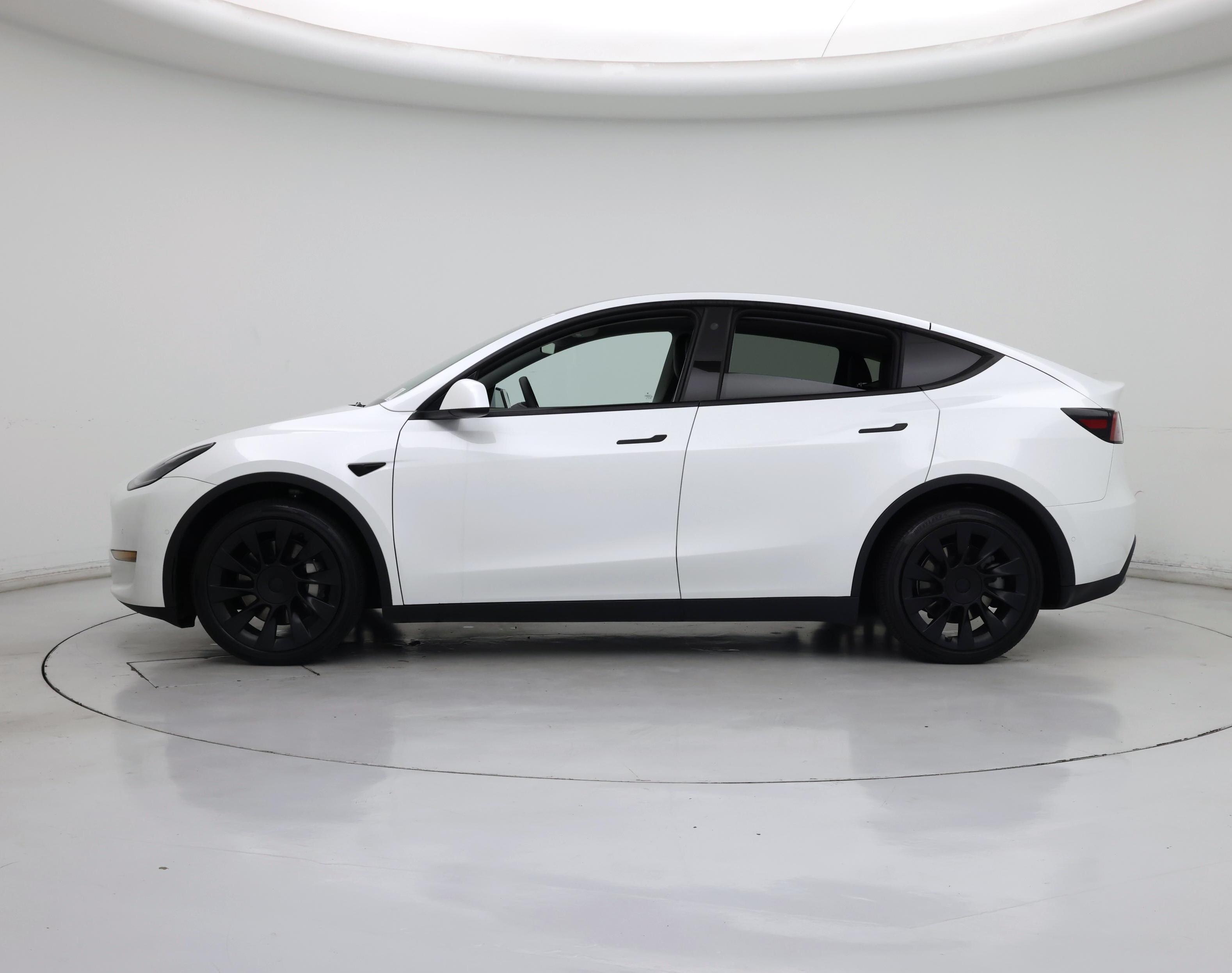 Thumbnail: 2022 Tesla Model Y - 3