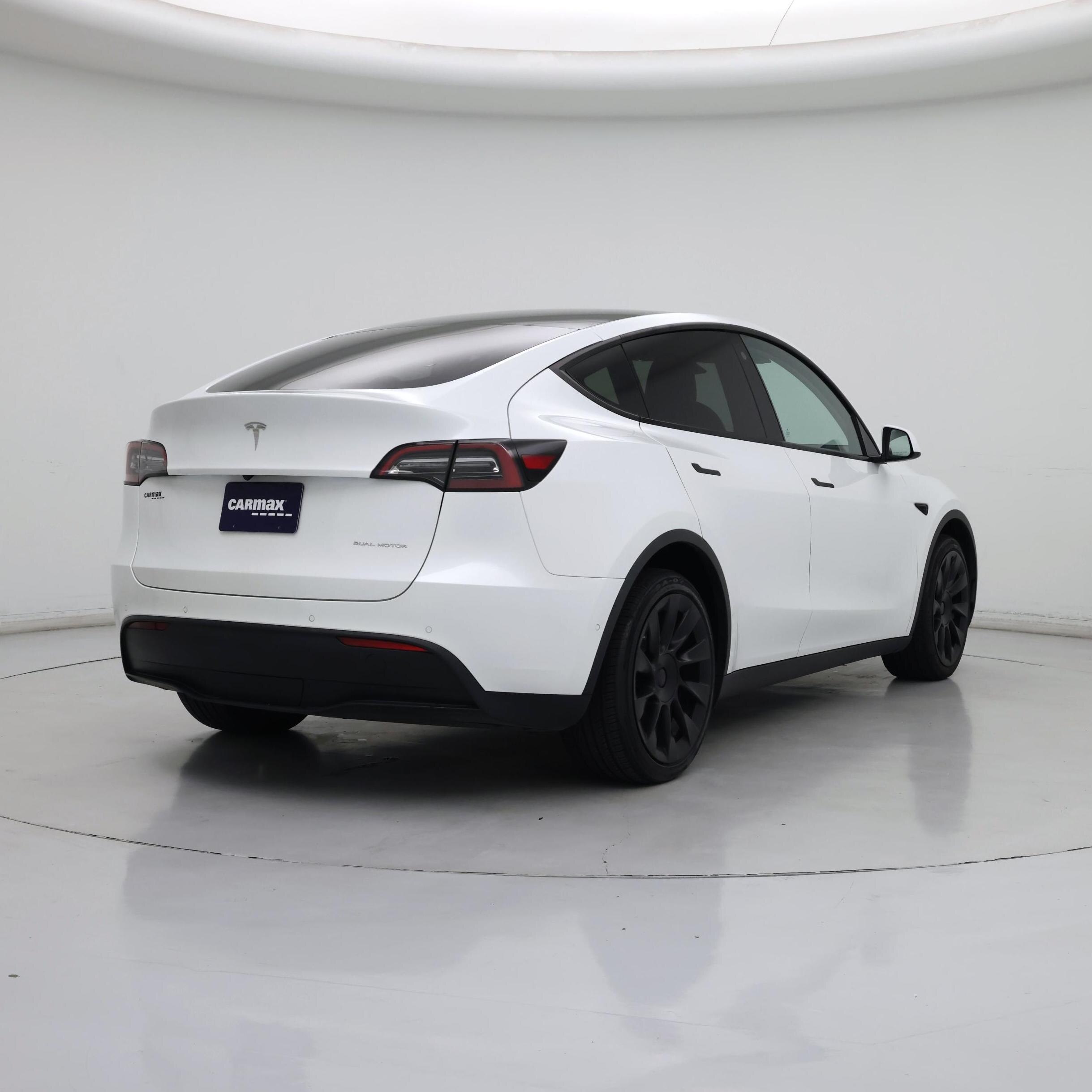 Thumbnail: 2022 Tesla Model Y - 8