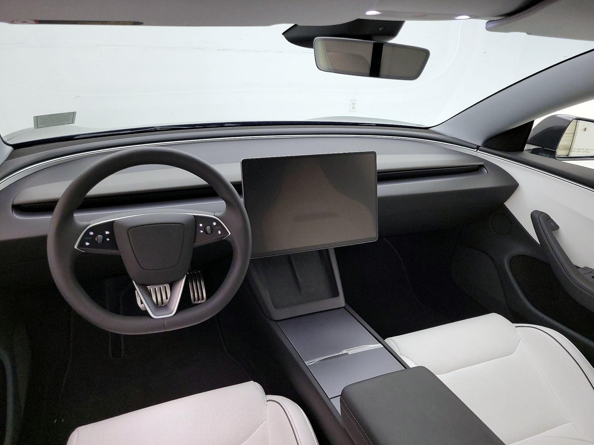 Thumbnail: 2025 Tesla Model 3 - 9