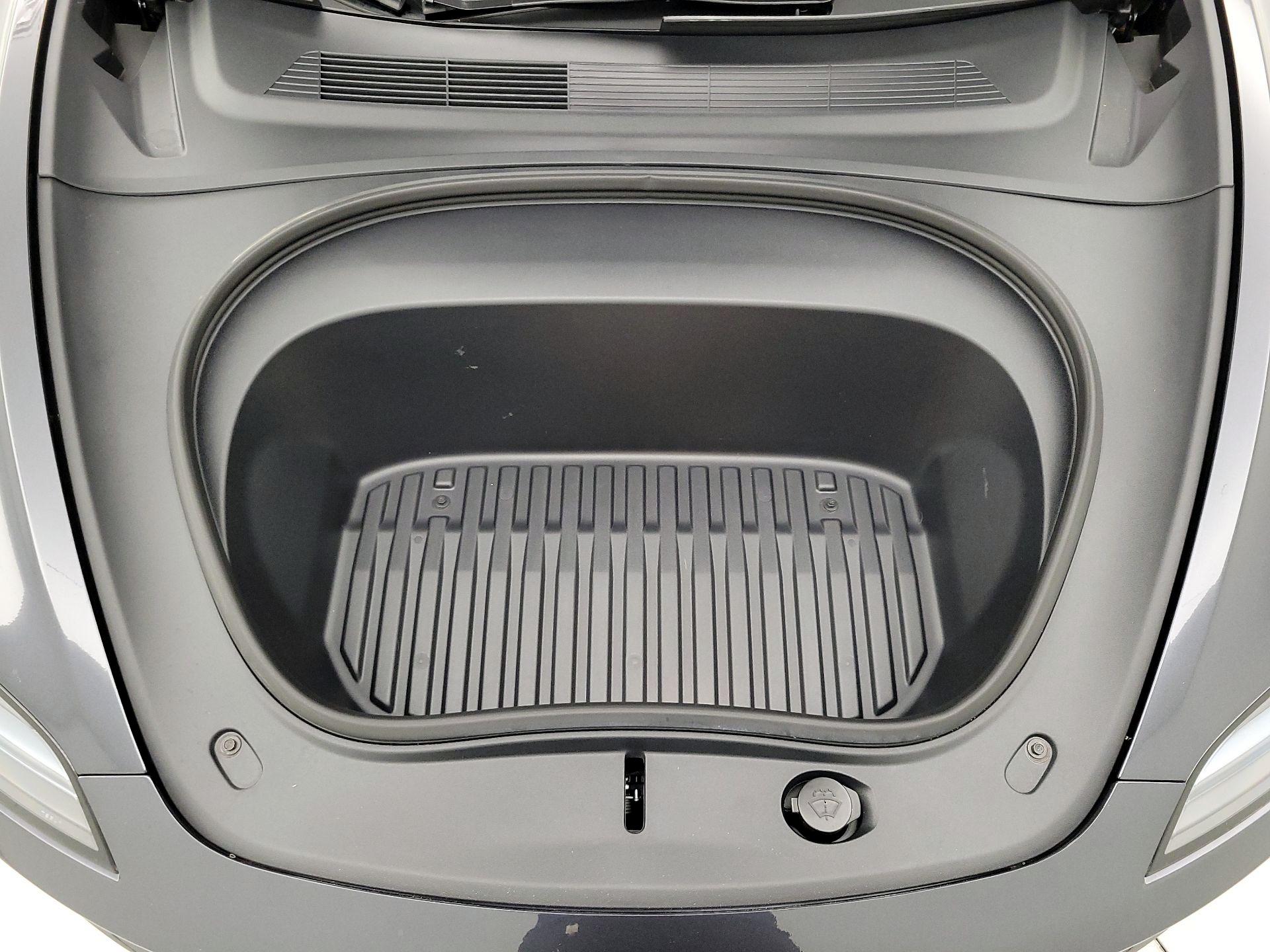 Thumbnail: 2025 Tesla Model 3 - 20