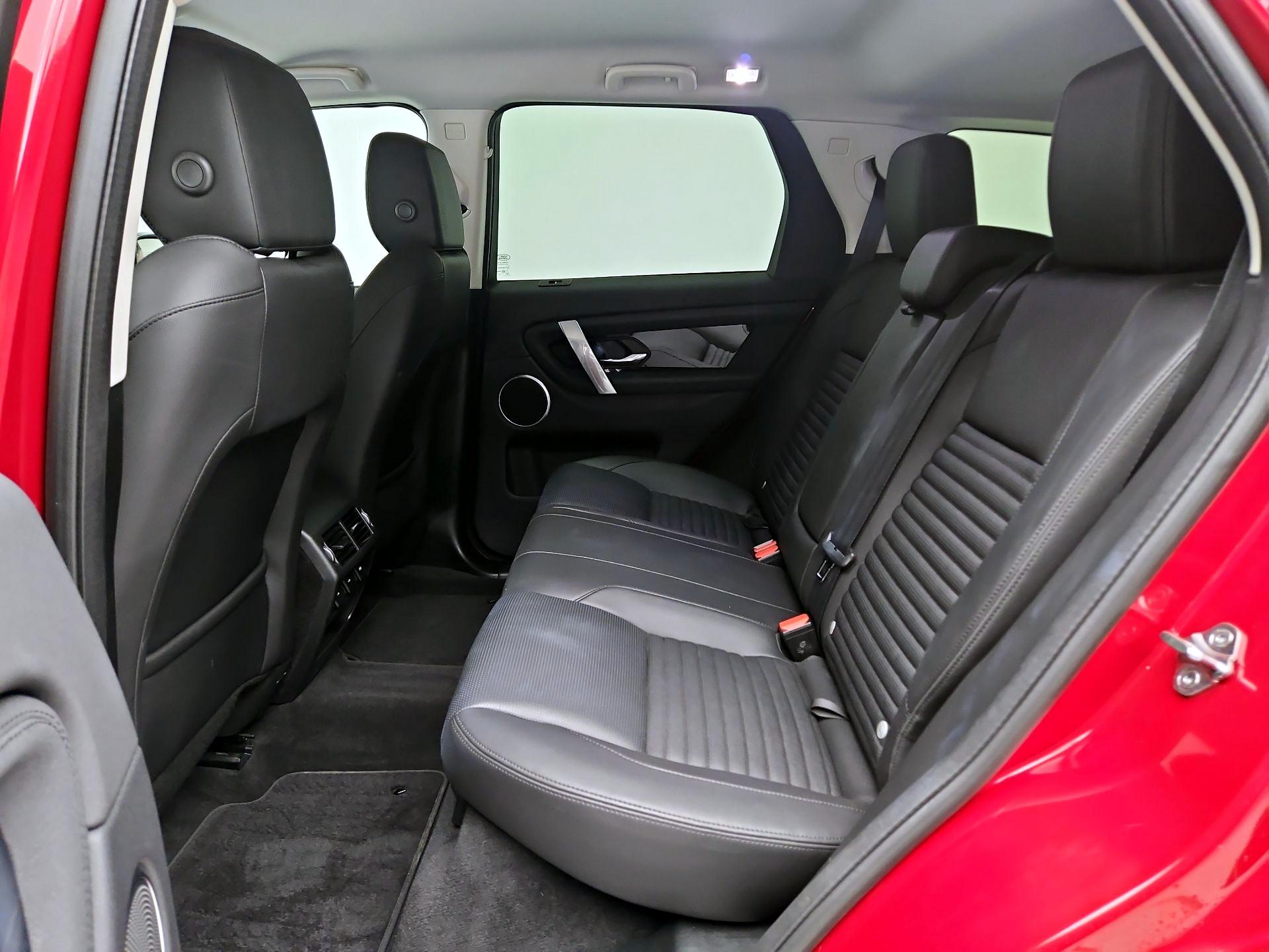 Thumbnail: 2023 Land Rover Discovery Sport - 20