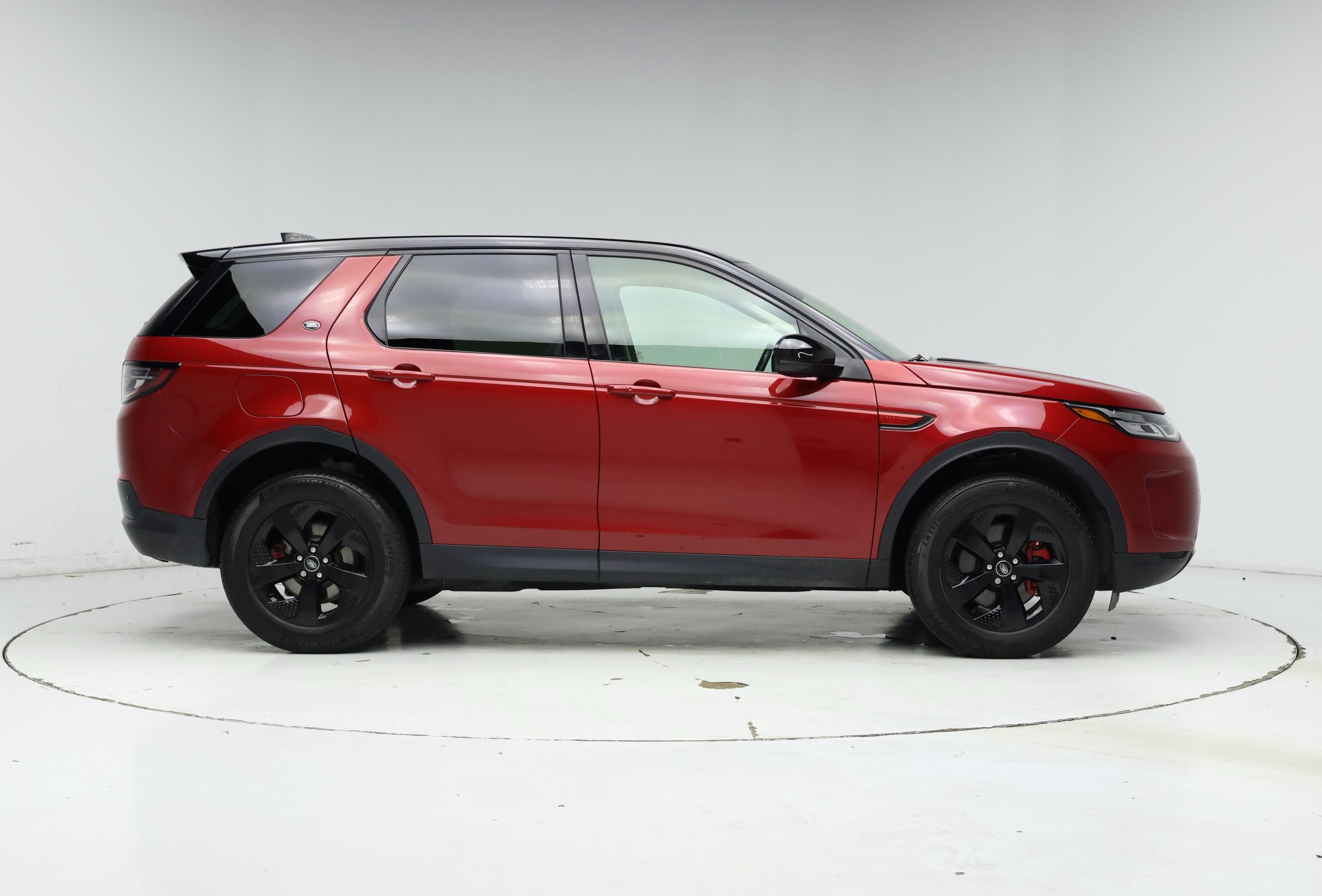 Thumbnail: 2023 Land Rover Discovery Sport - 7
