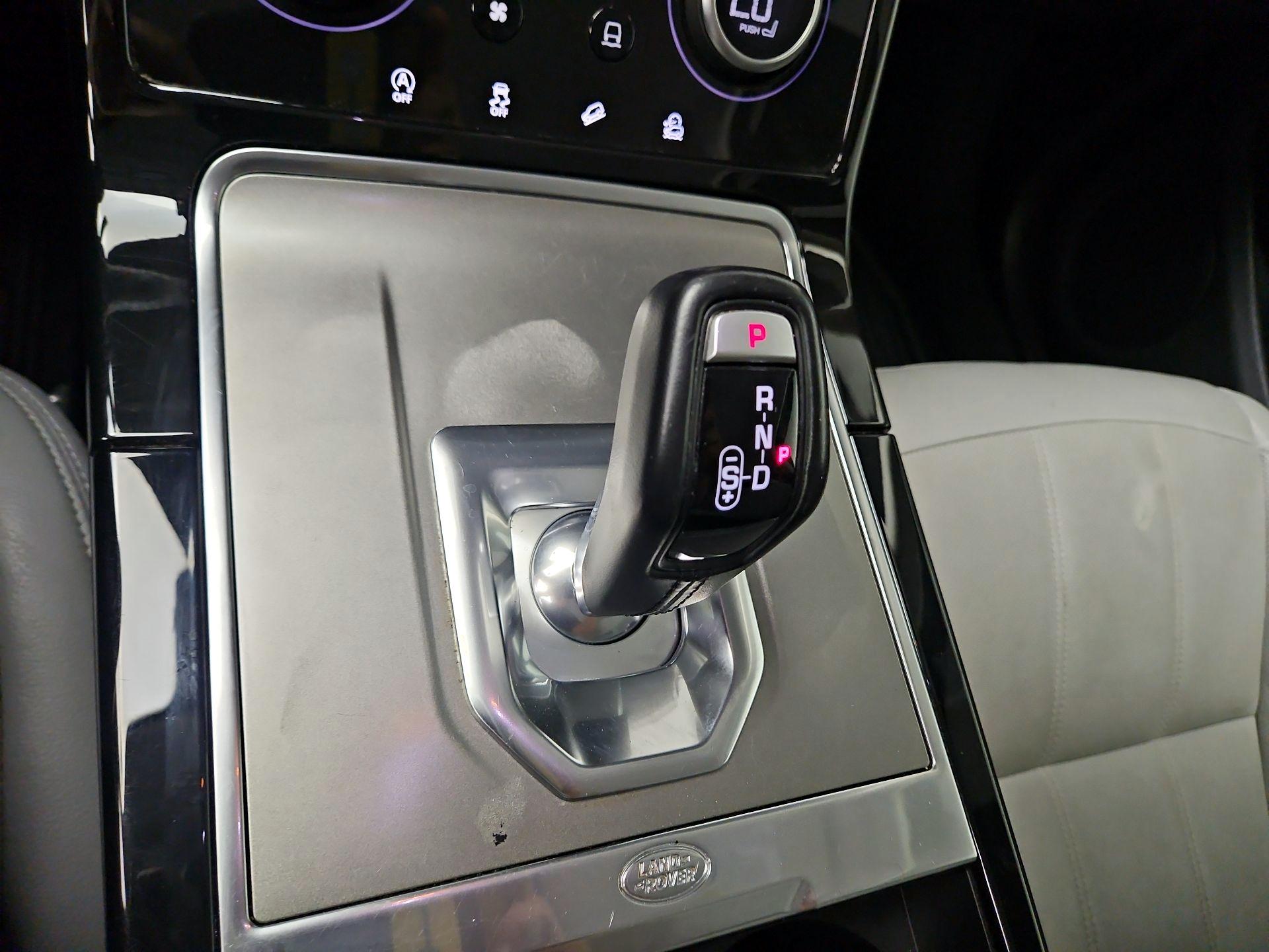 Thumbnail: 2022 Land Rover Range Rover Evoque - 18