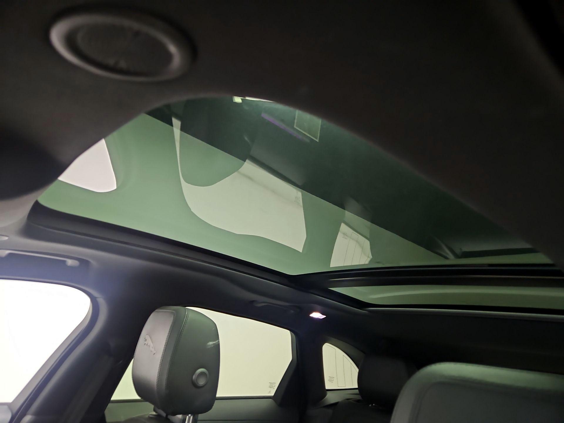 Thumbnail: 2023 Jaguar F-Pace - 20