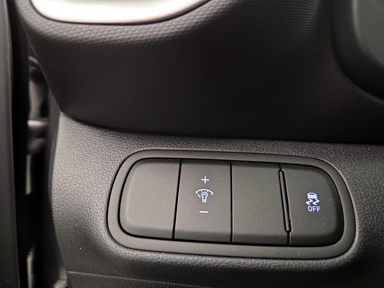 2023 Hyundai Venue SEL - Photo 14