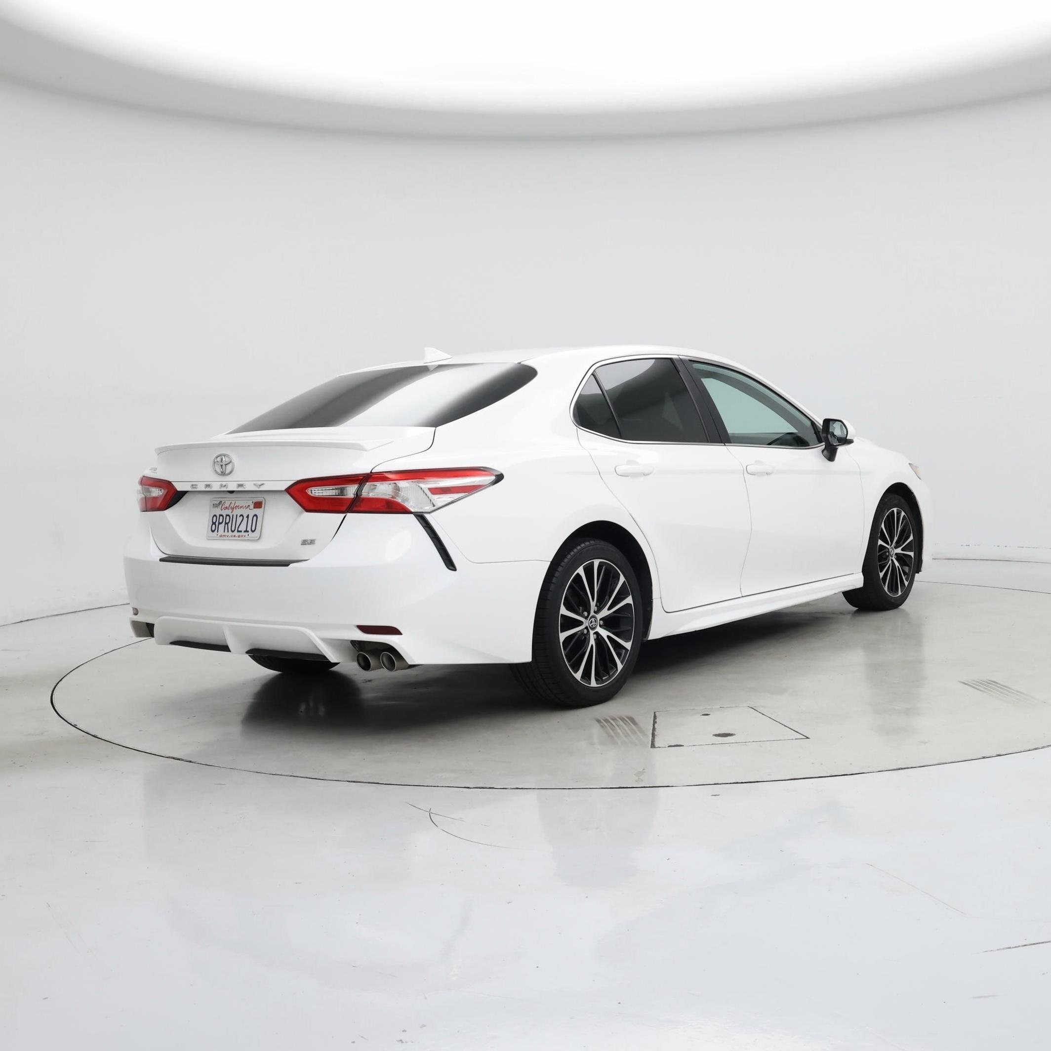 Thumbnail: 2020 Toyota Camry - 8