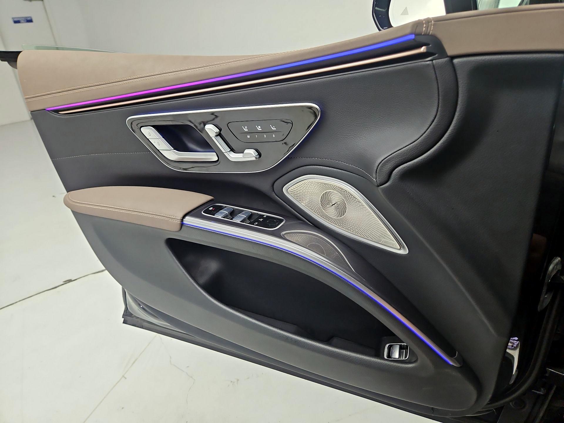 Thumbnail: 2023 Mercedes-Benz EQS - 12