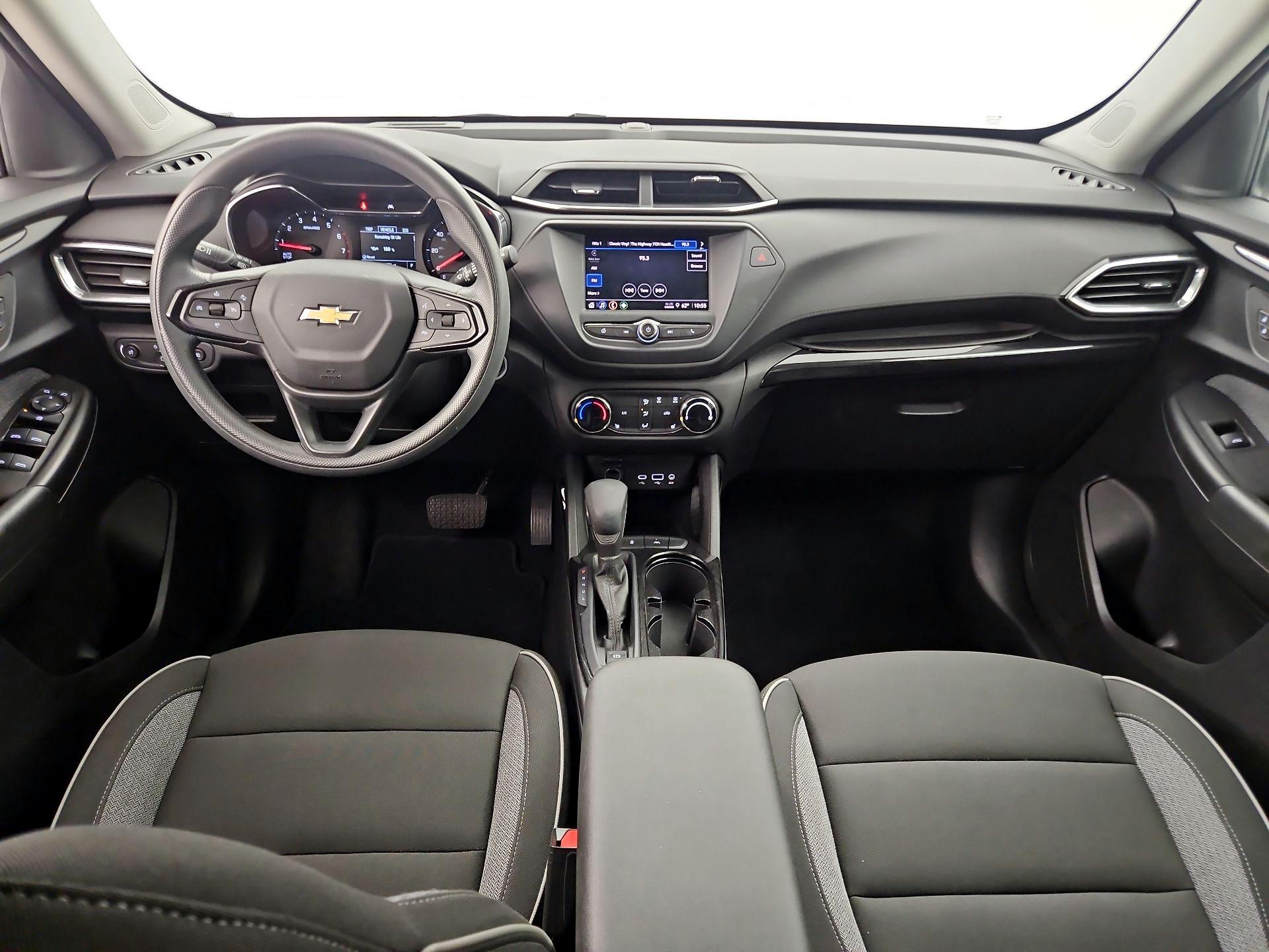 Thumbnail: 2023 Chevrolet TrailBlazer - 9