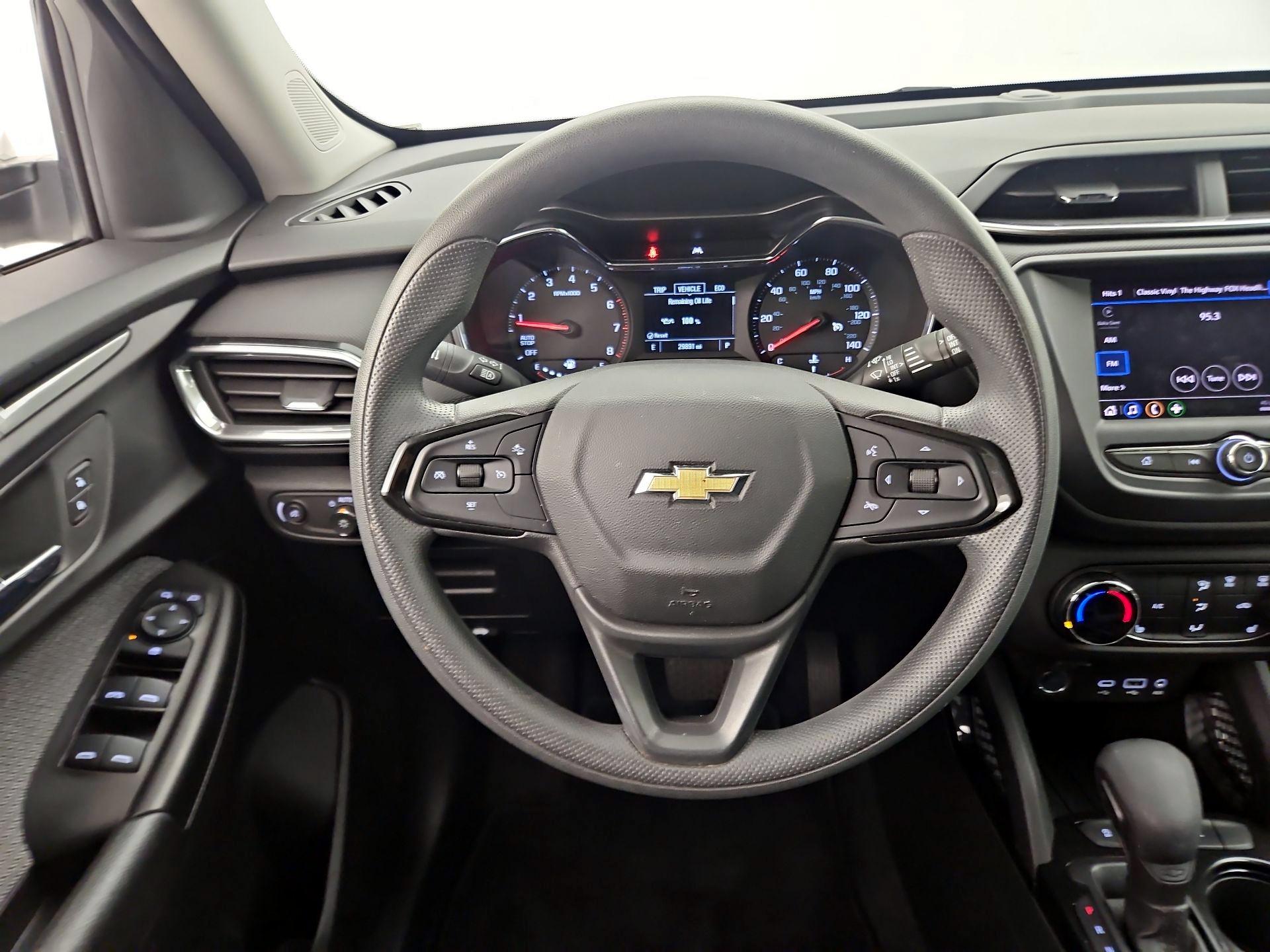Thumbnail: 2023 Chevrolet TrailBlazer - 10