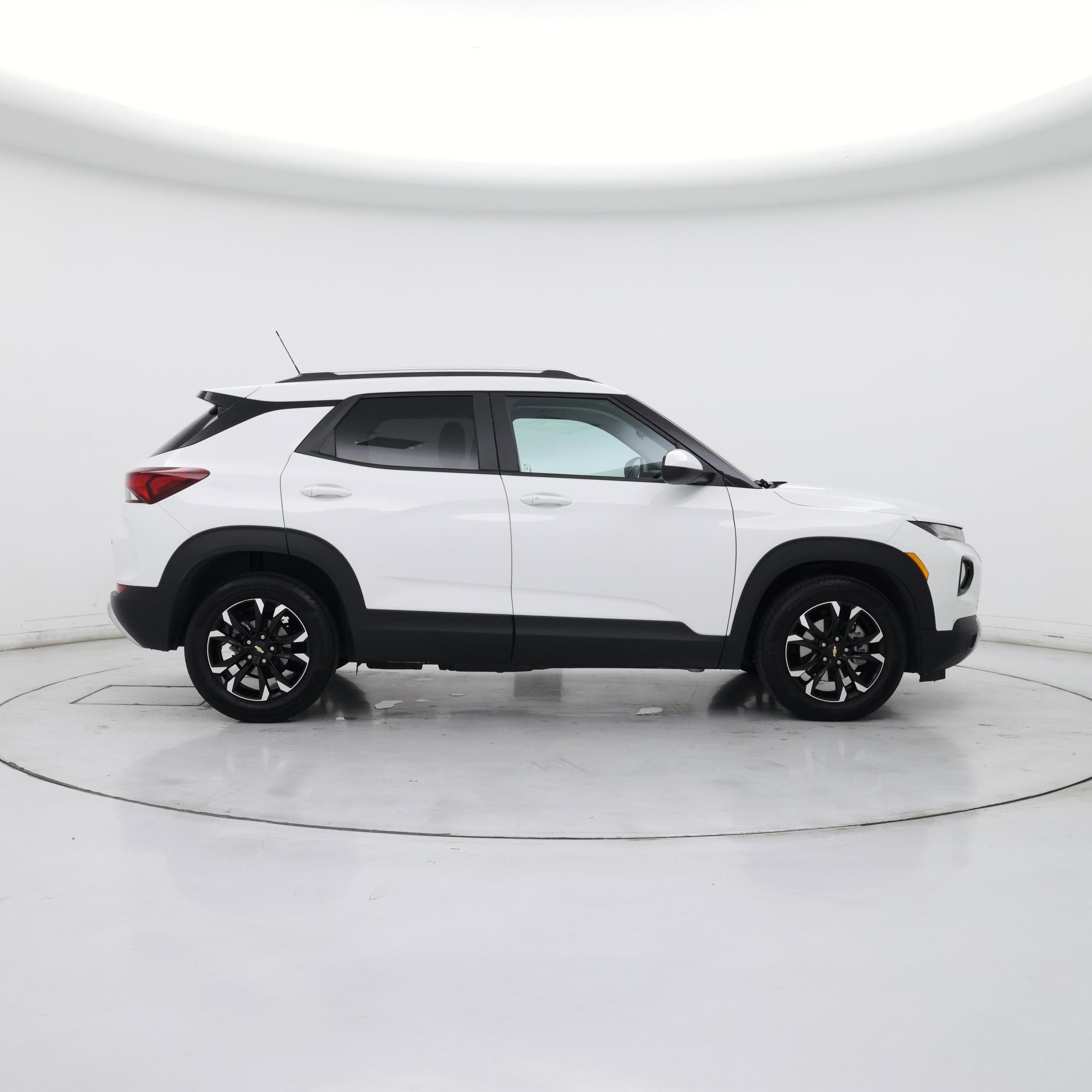 Thumbnail: 2023 Chevrolet TrailBlazer - 7