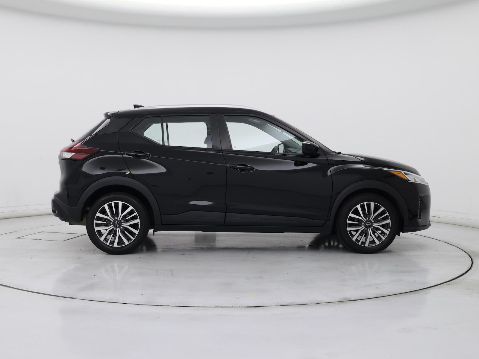 2022 Nissan Kicks SV - Photo 8