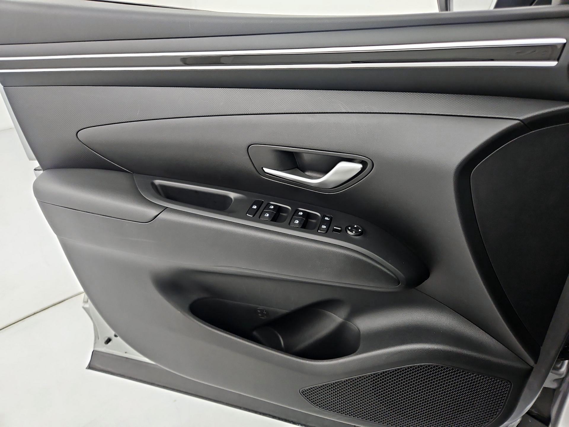 Thumbnail: 2023 Hyundai Tucson - 12