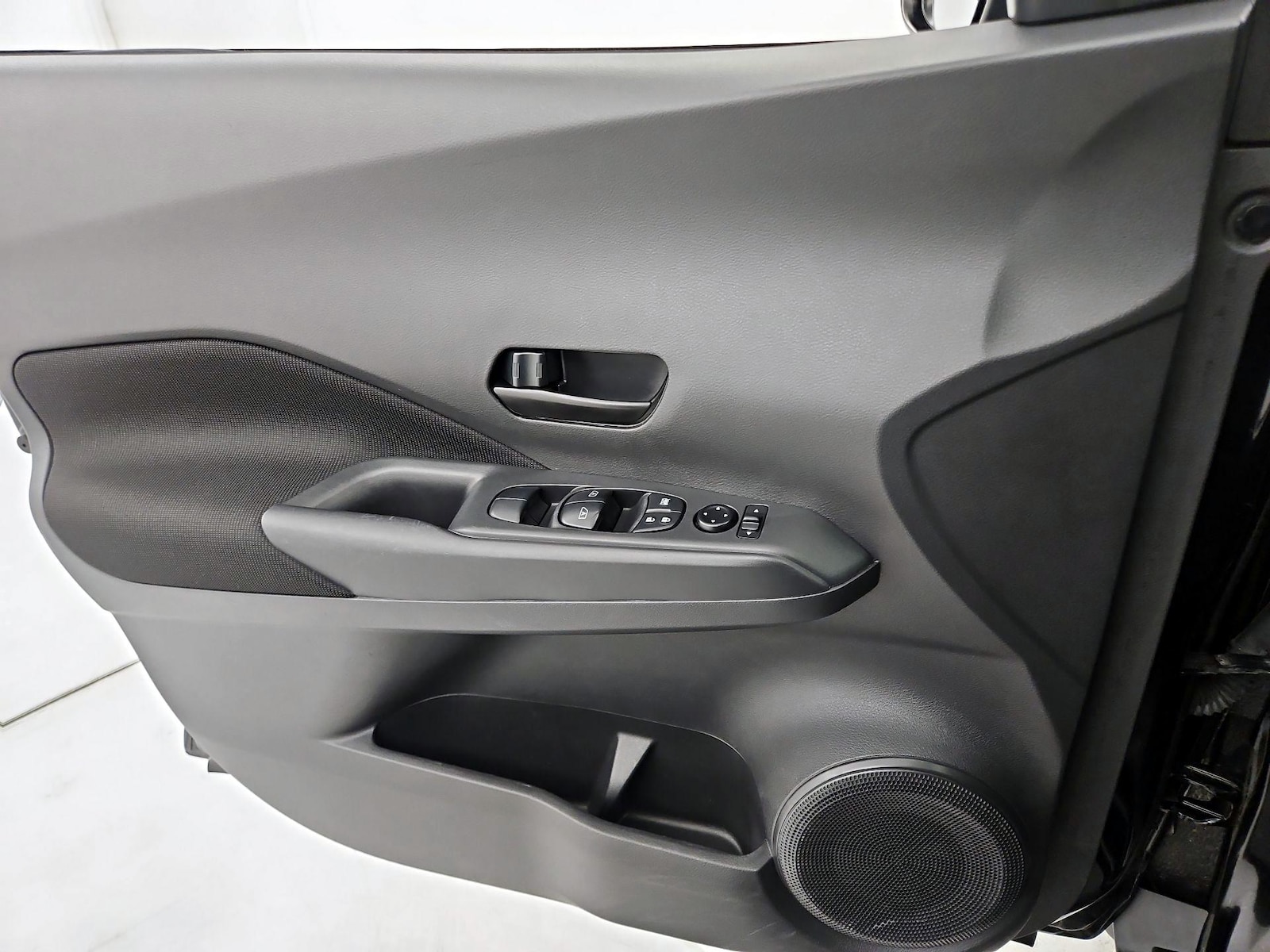 2022 Nissan Kicks S - Photo 13