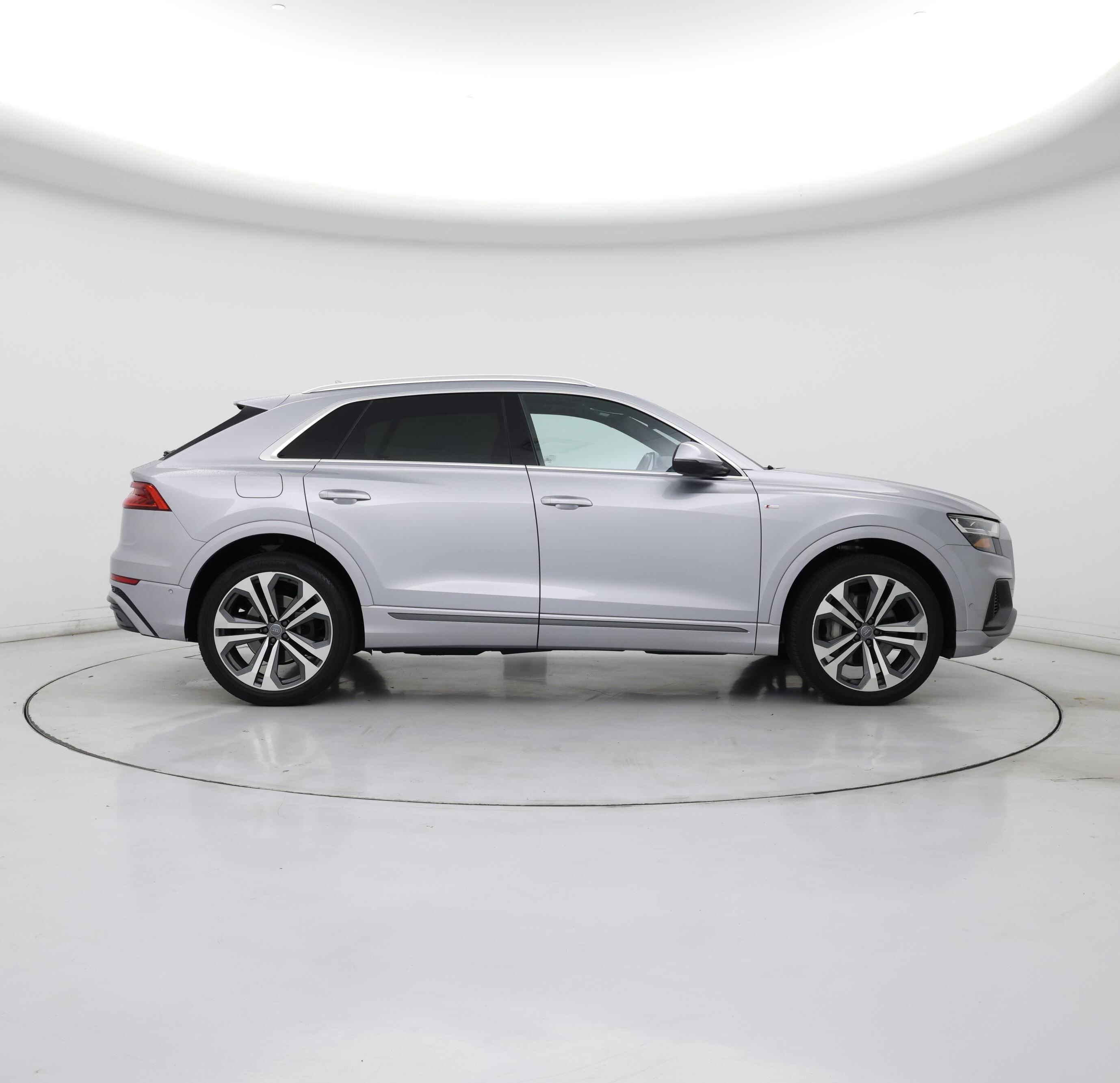 Thumbnail: 2020 Audi Q8 - 7