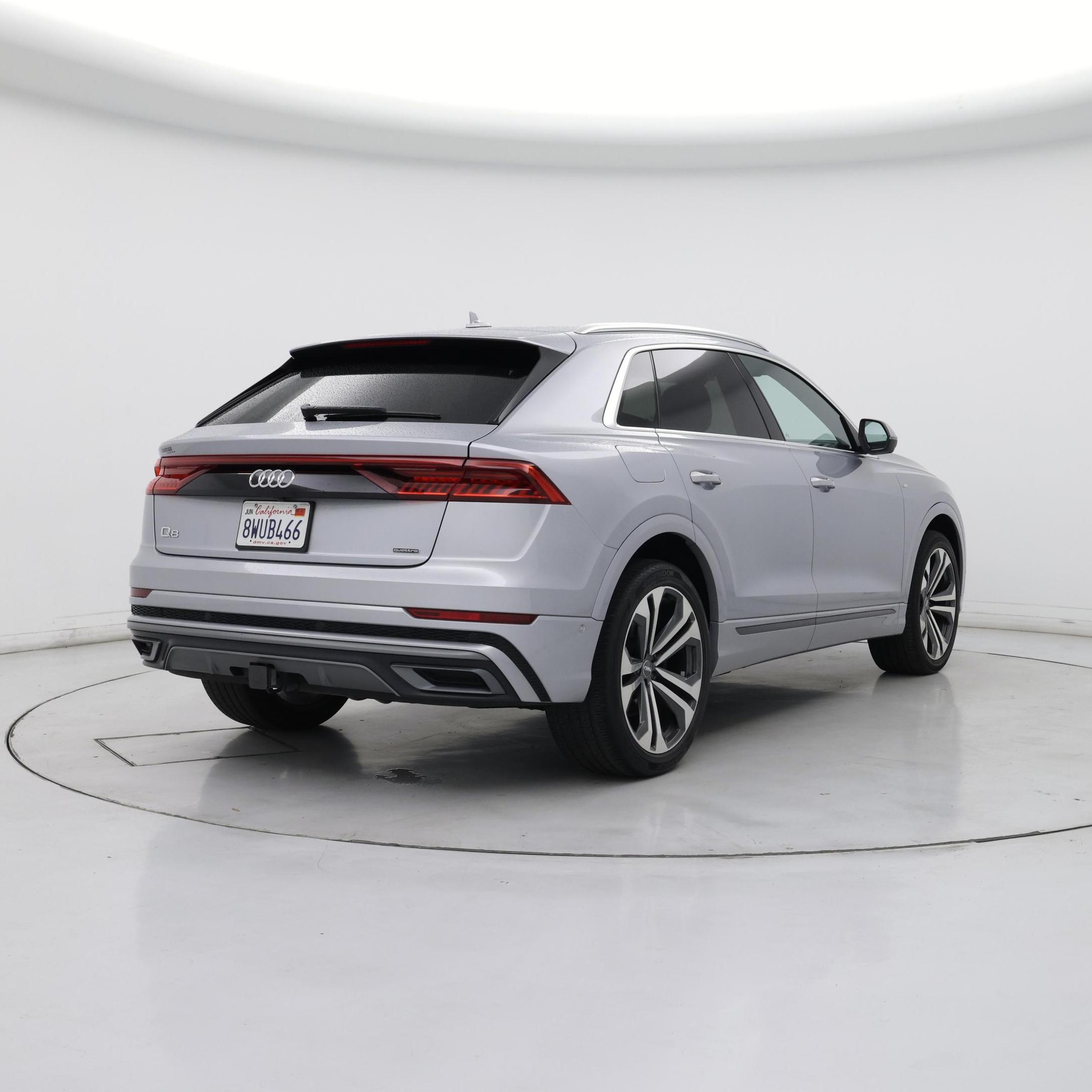 Thumbnail: 2020 Audi Q8 - 8