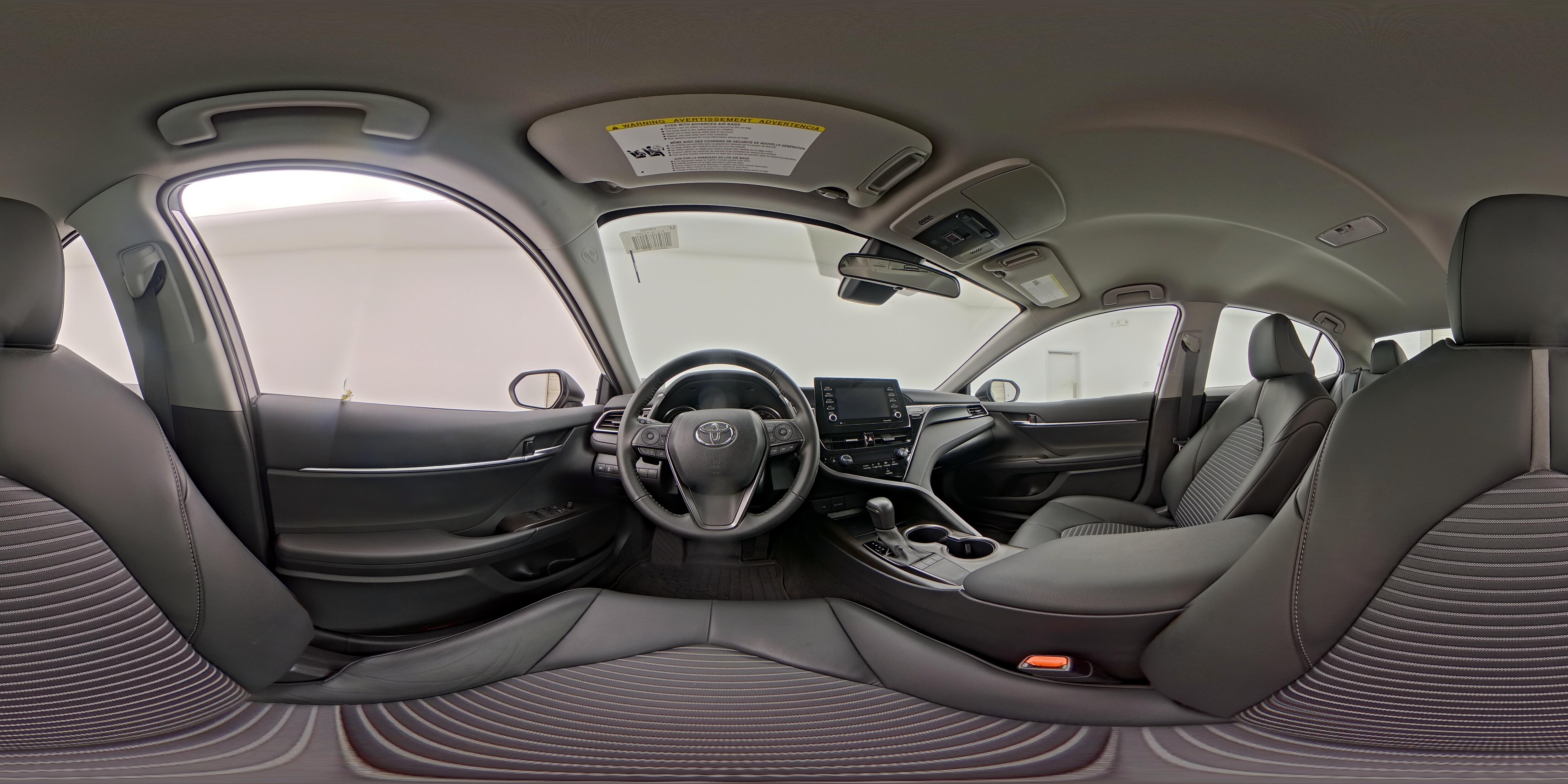 2024 Toyota Camry SE - Photo 25