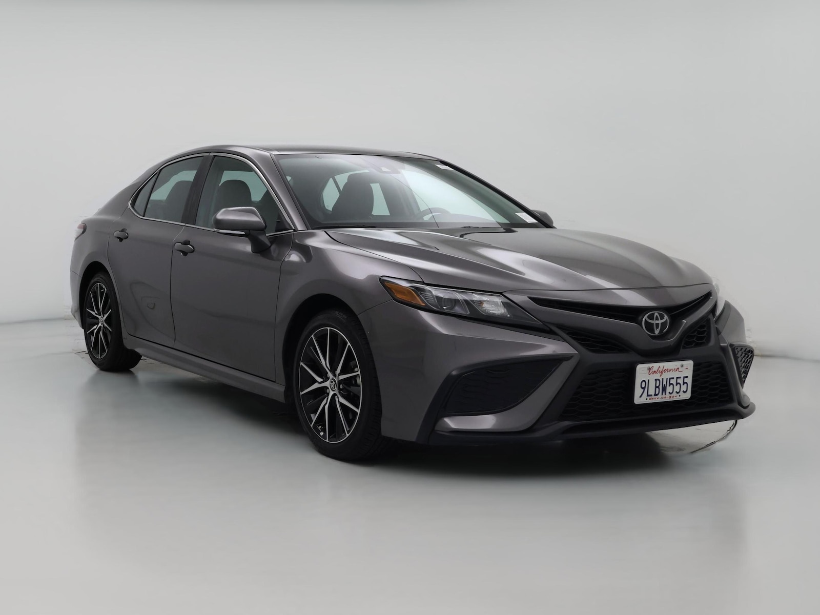 2024 Toyota Camry SE - Photo 1