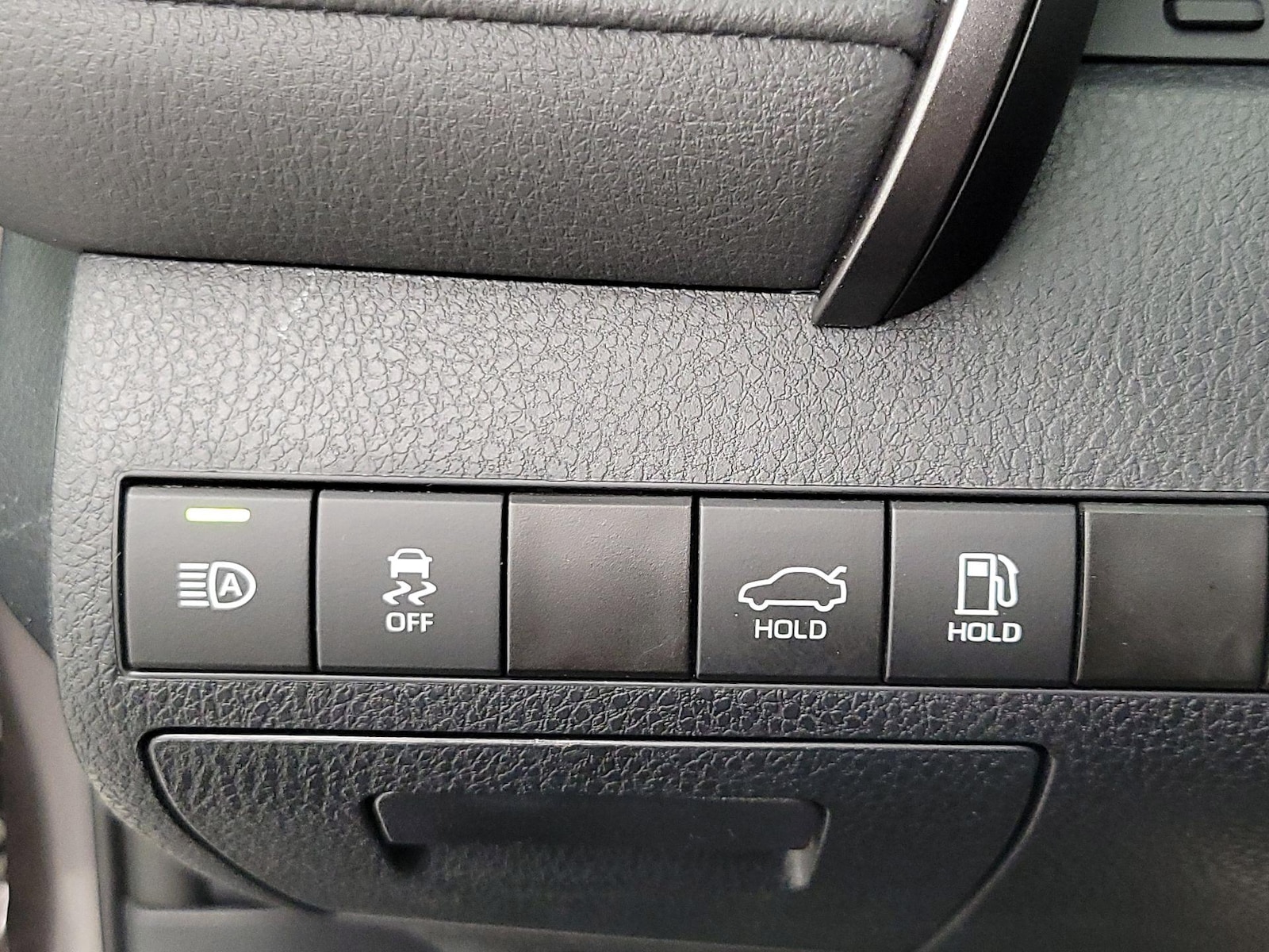2024 Toyota Camry SE - Photo 14