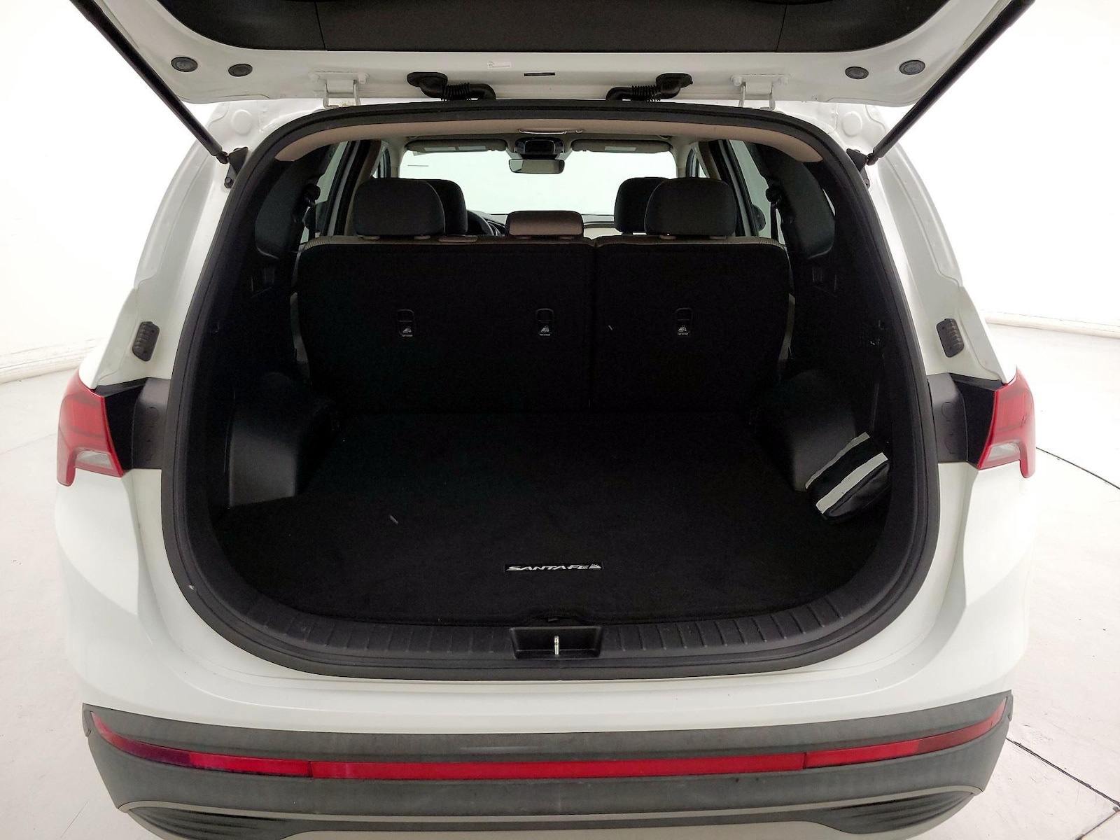 2021 Hyundai Santa Fe SE - Photo 21