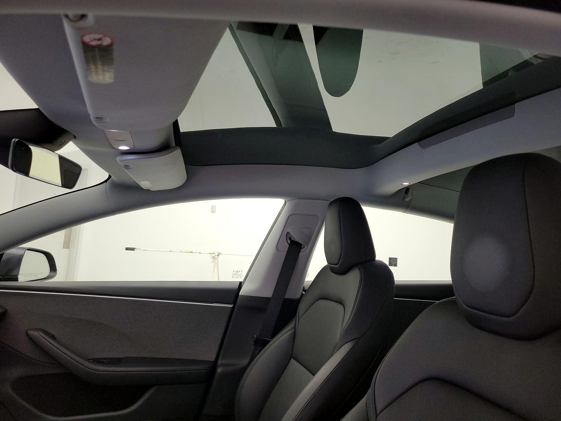 Thumbnail: 2025 Tesla Model 3 - 18