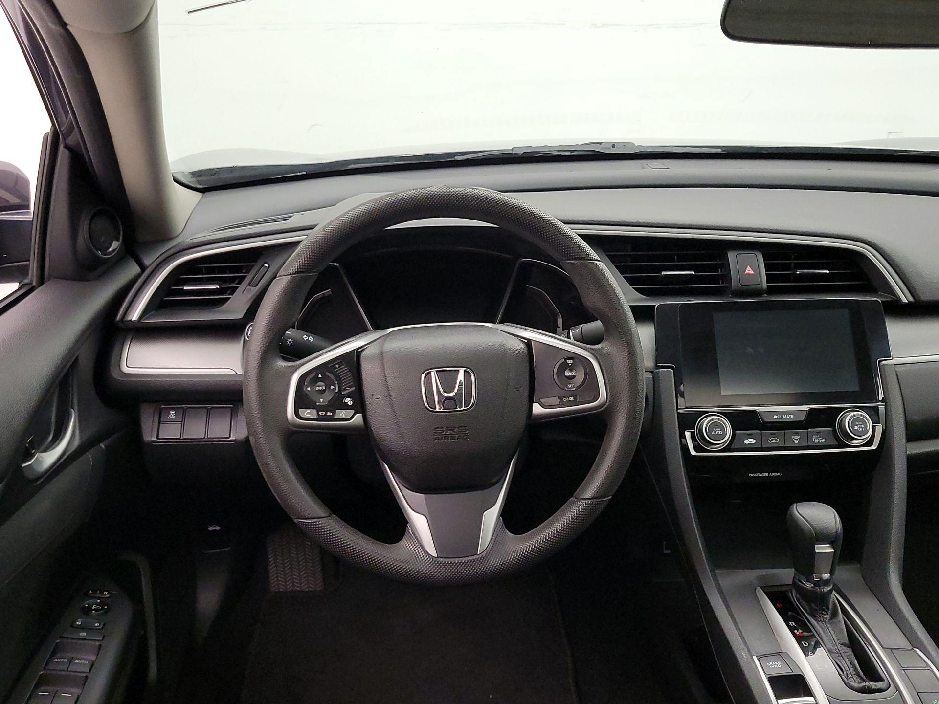 Thumbnail: 2017 Honda Civic - 10