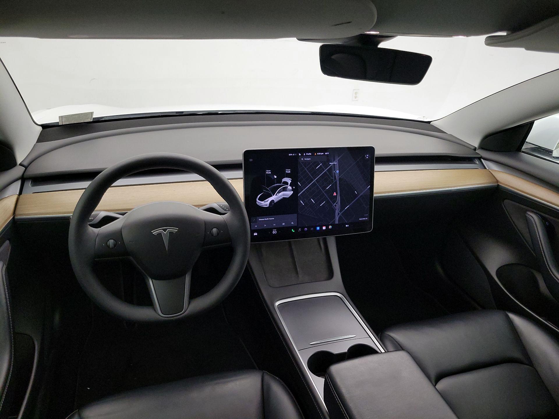 Thumbnail: 2021 Tesla Model 3 - 9